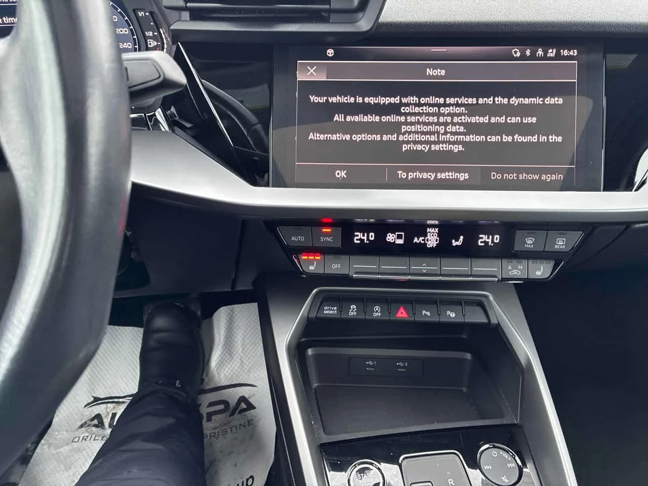 Audi A3 * KOMFORT * CARFAX * ПАНОРАМА * KEYLESS * ПОДГРЕВИ - изображение 9