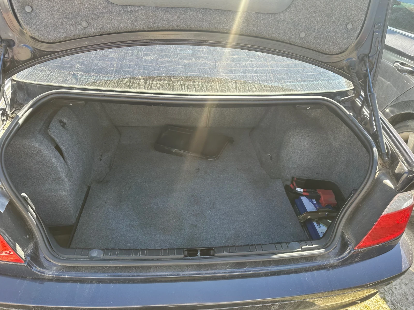 BMW 330 Benzin/Gaz, снимка 11 - Автомобили и джипове - 53838874