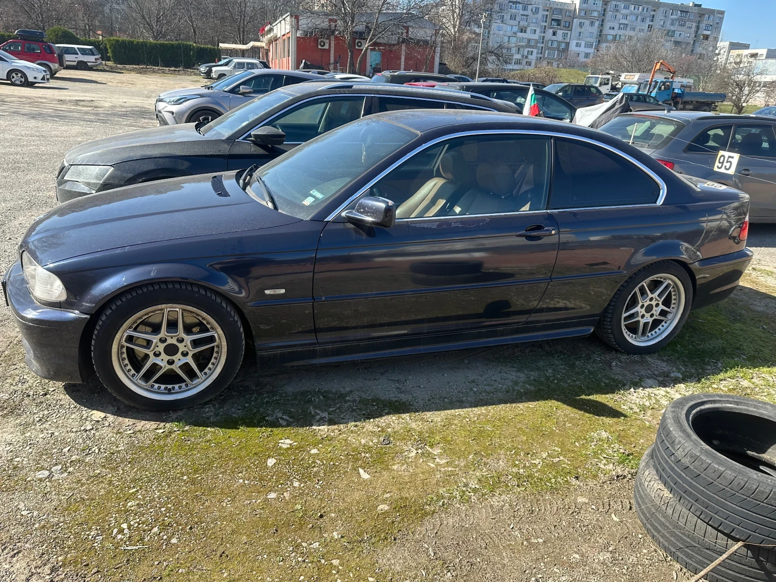 BMW 330 Benzin/Gaz, снимка 2 - Автомобили и джипове - 53838874
