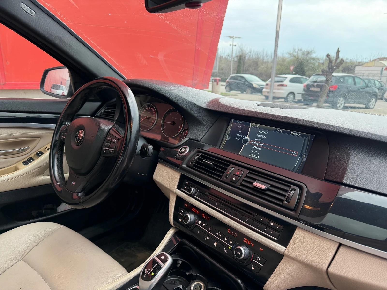 BMW 530 M* Пакет* 3.0D* КОЖА* 8ск, снимка 10 - Автомобили и джипове - 53999883