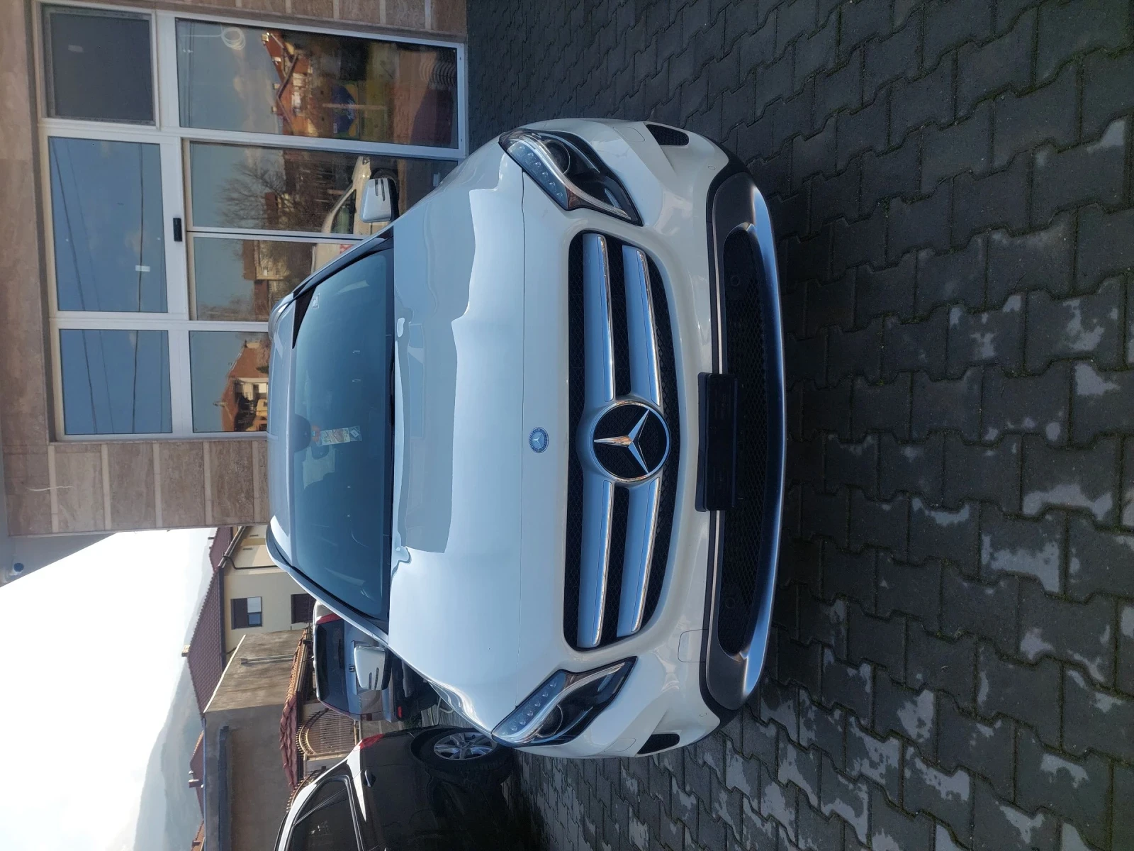 Mercedes-Benz GLA 200