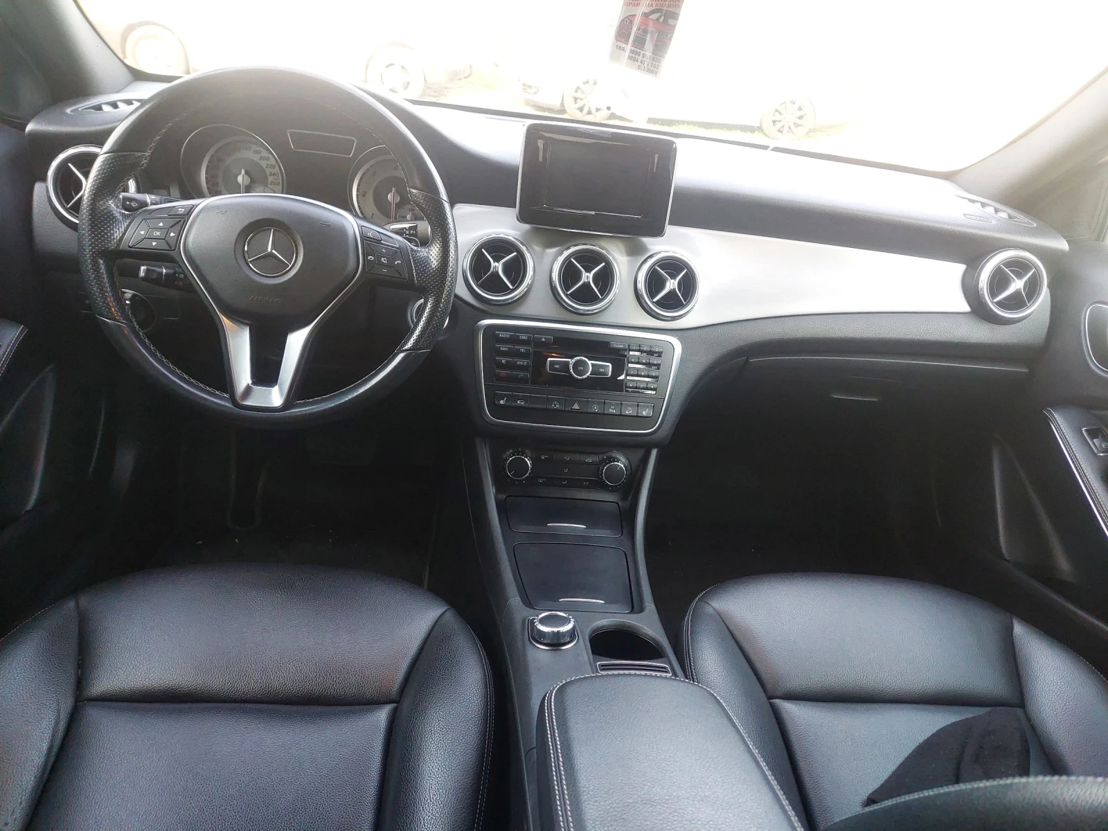 Mercedes-Benz GLA 200, снимка 9 - Автомобили и джипове - 54097940