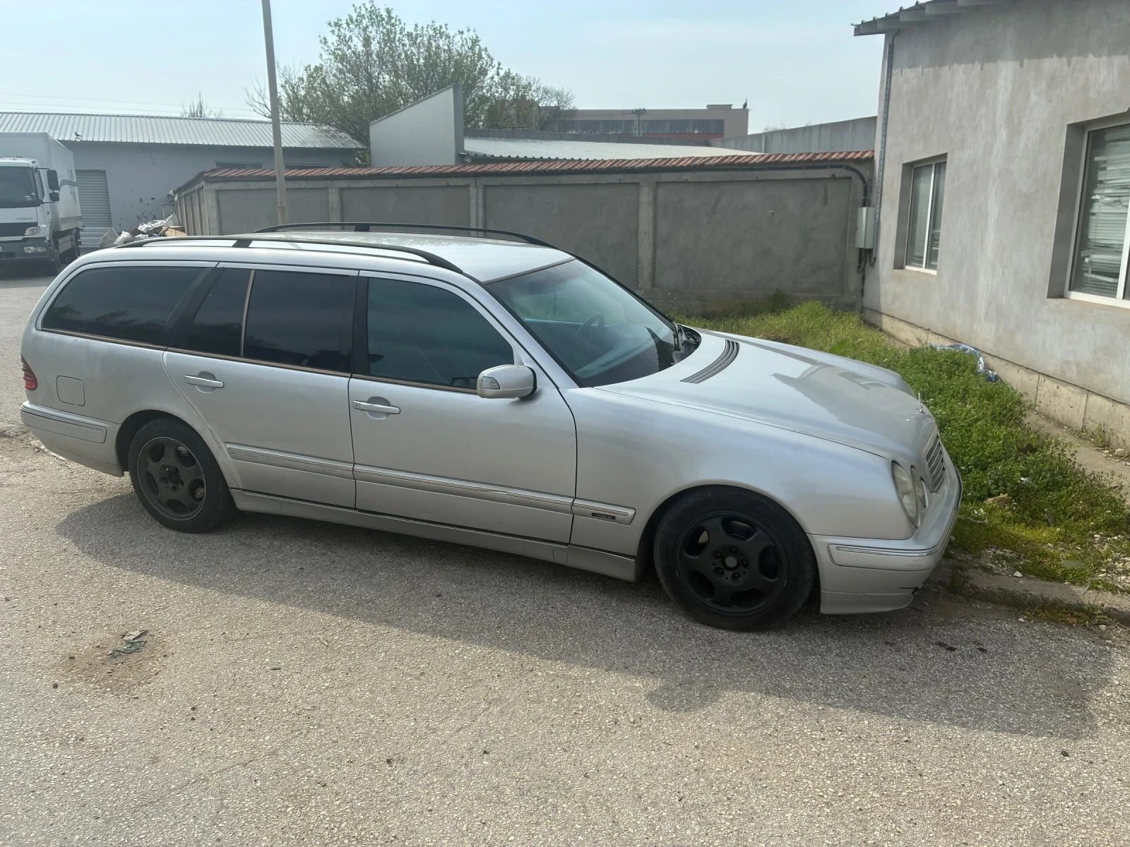 Mercedes-Benz E 270 W210, снимка 5 - Автомобили и джипове - 54243900