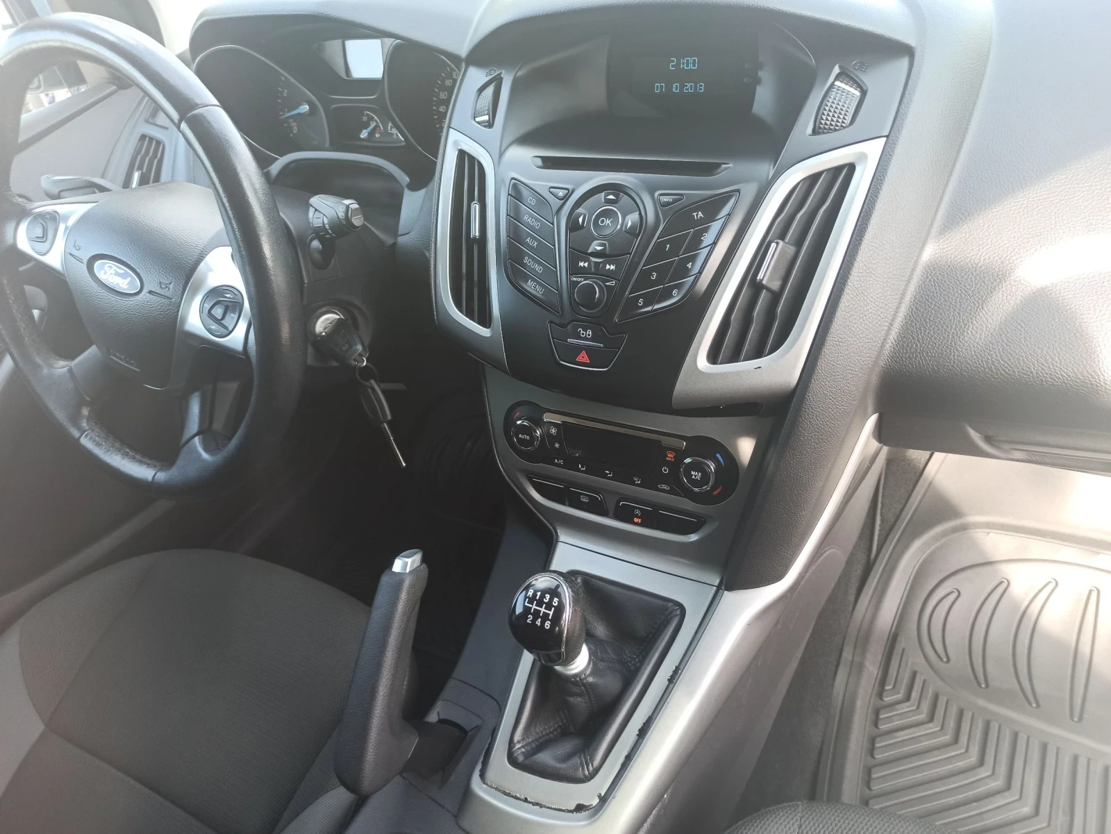 Ford Focus 1.0, снимка 15 - Автомобили и джипове - 54268812