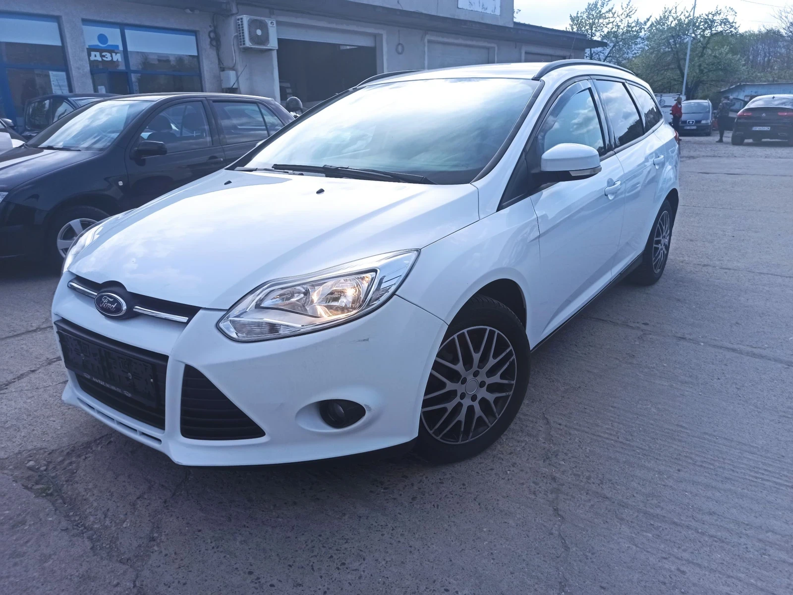 Ford Focus 1.0, снимка 2 - Автомобили и джипове - 54268812