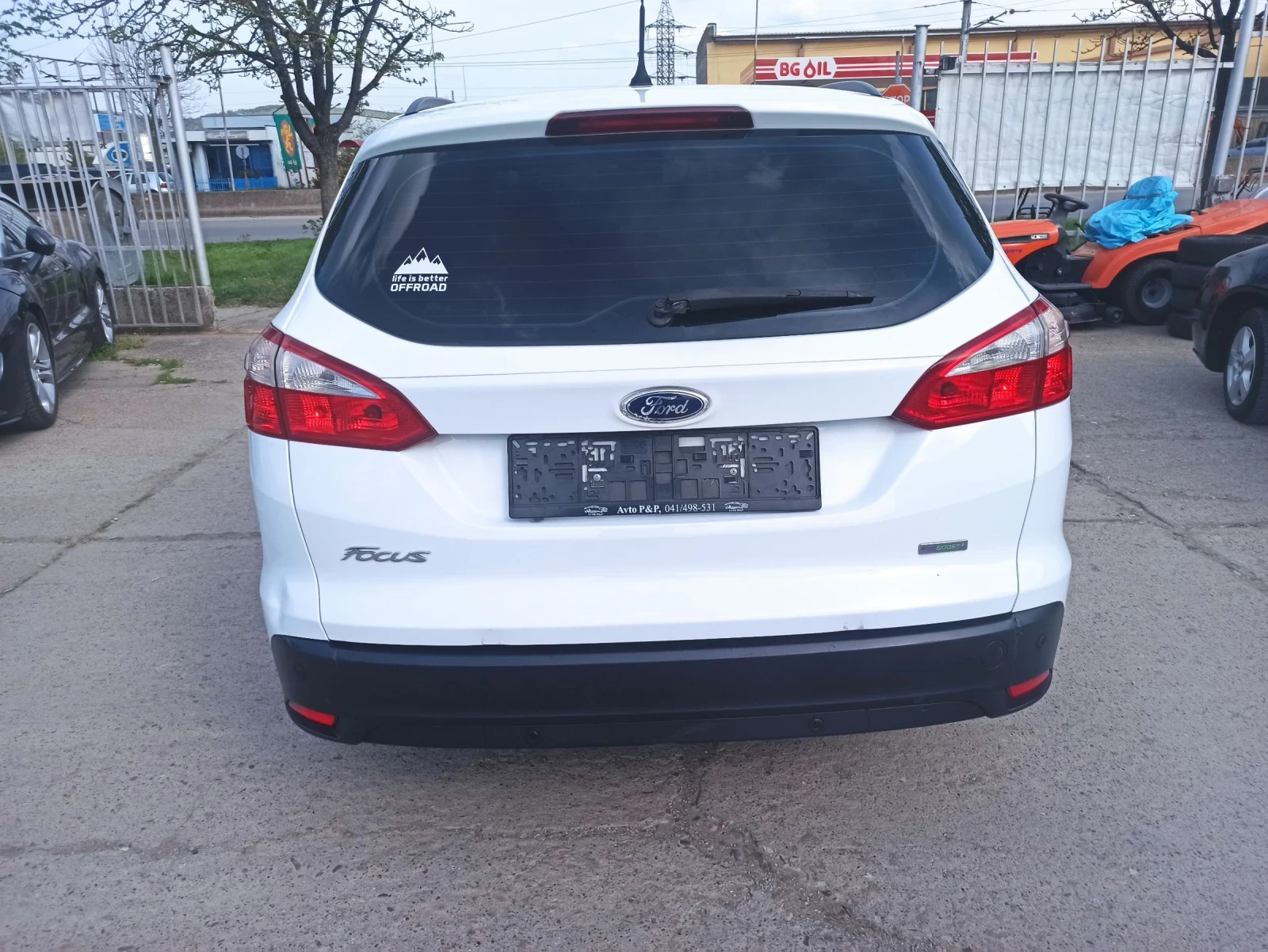 Ford Focus 1.0, снимка 7 - Автомобили и джипове - 54268812
