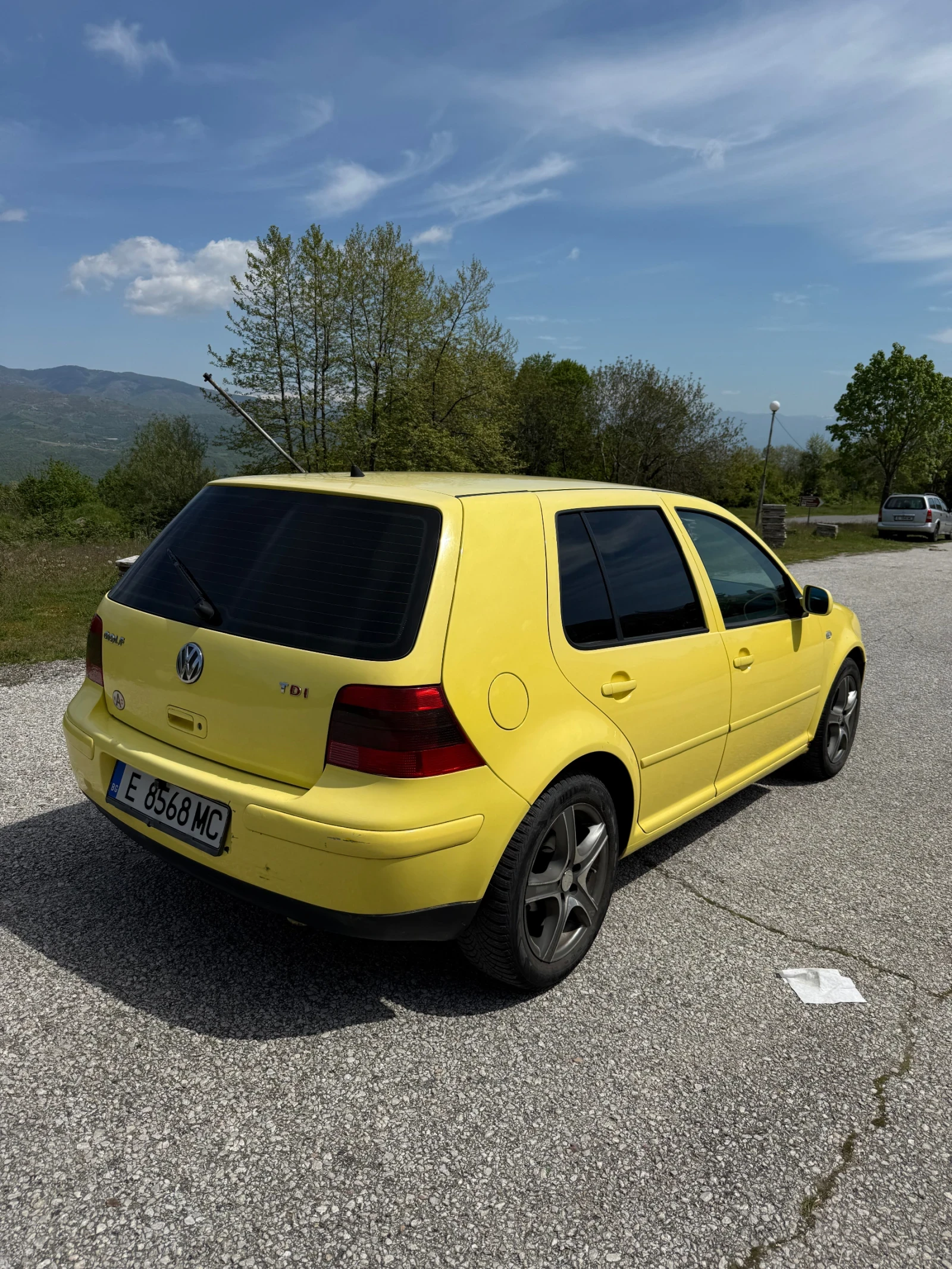 VW Golf 116кс, снимка 6 - Автомобили и джипове - 54306239