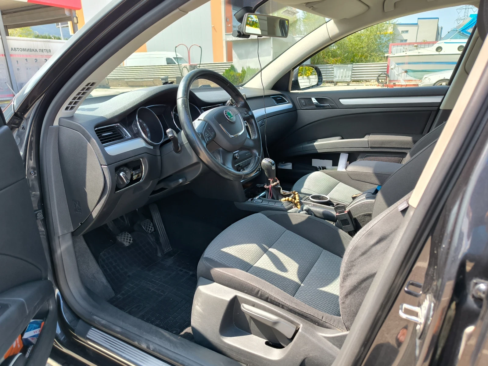 Skoda Superb, снимка 4 - Автомобили и джипове - 54467139