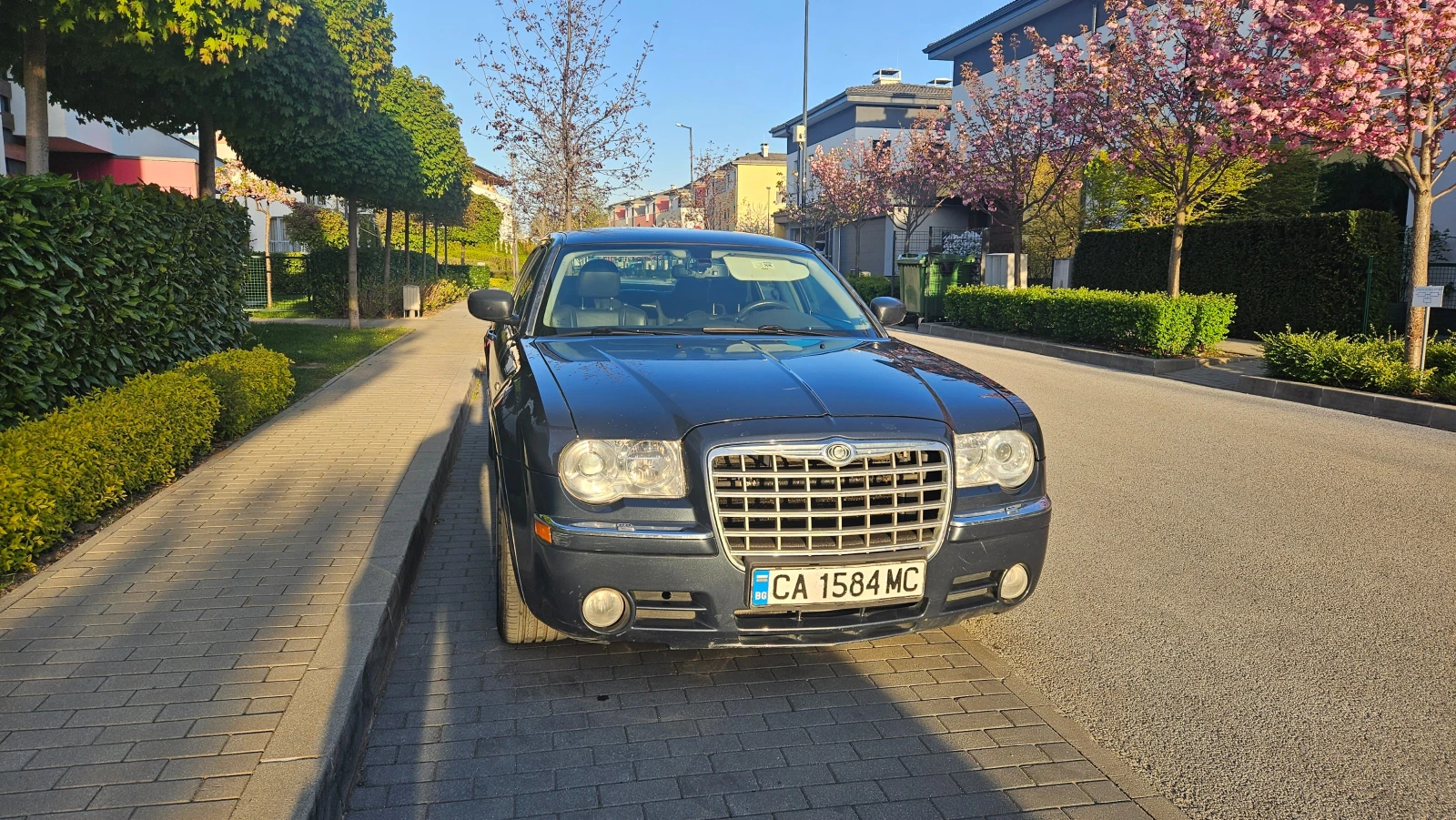 Chrysler 300c SRT, снимка 3 - Автомобили и джипове - 54573763