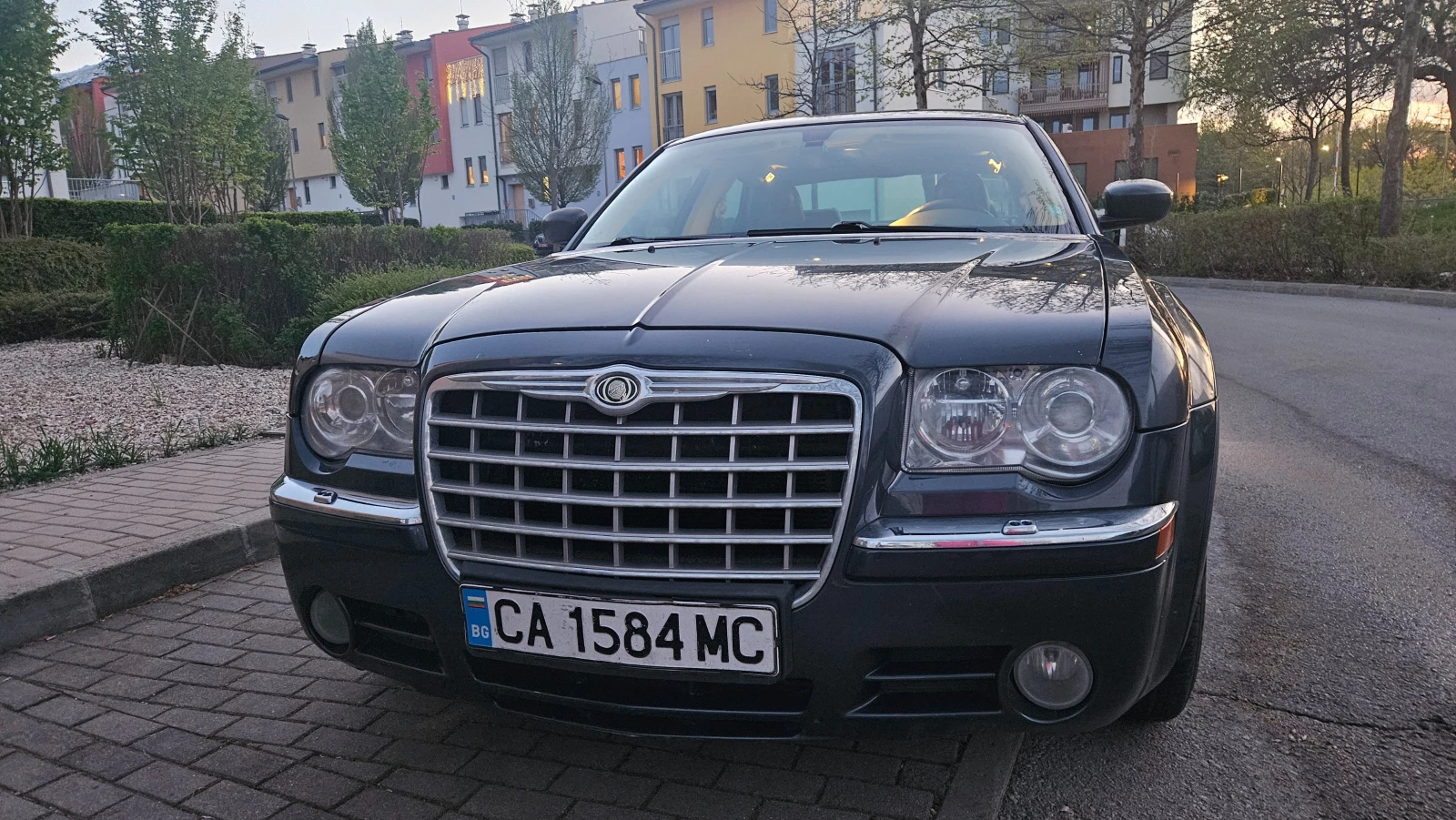 Chrysler 300c SRT, снимка 14 - Автомобили и джипове - 54573763