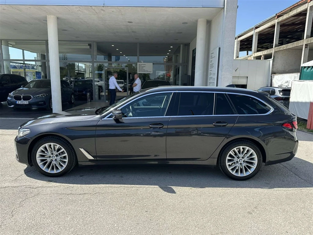 BMW 530 xDrive, снимка 3 - Автомобили и джипове - 54702839