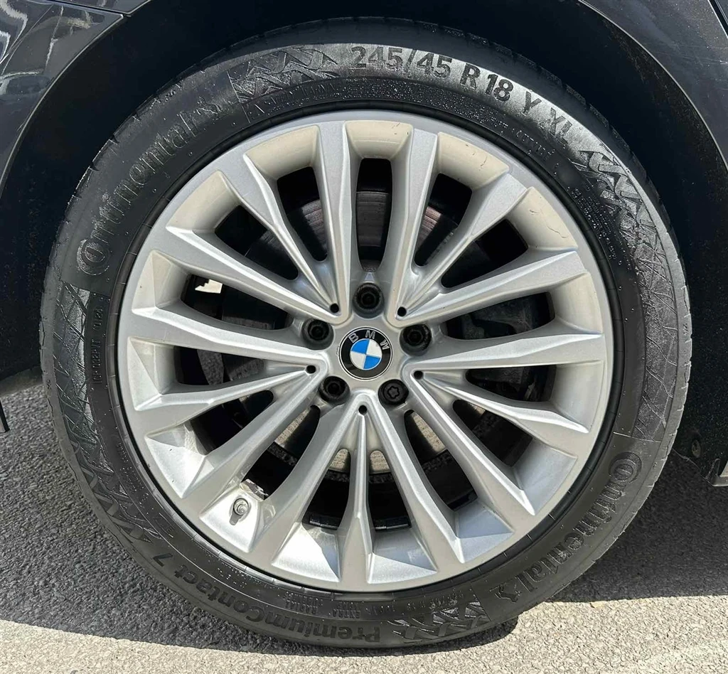 BMW 530 xDrive, снимка 5 - Автомобили и джипове - 54702839