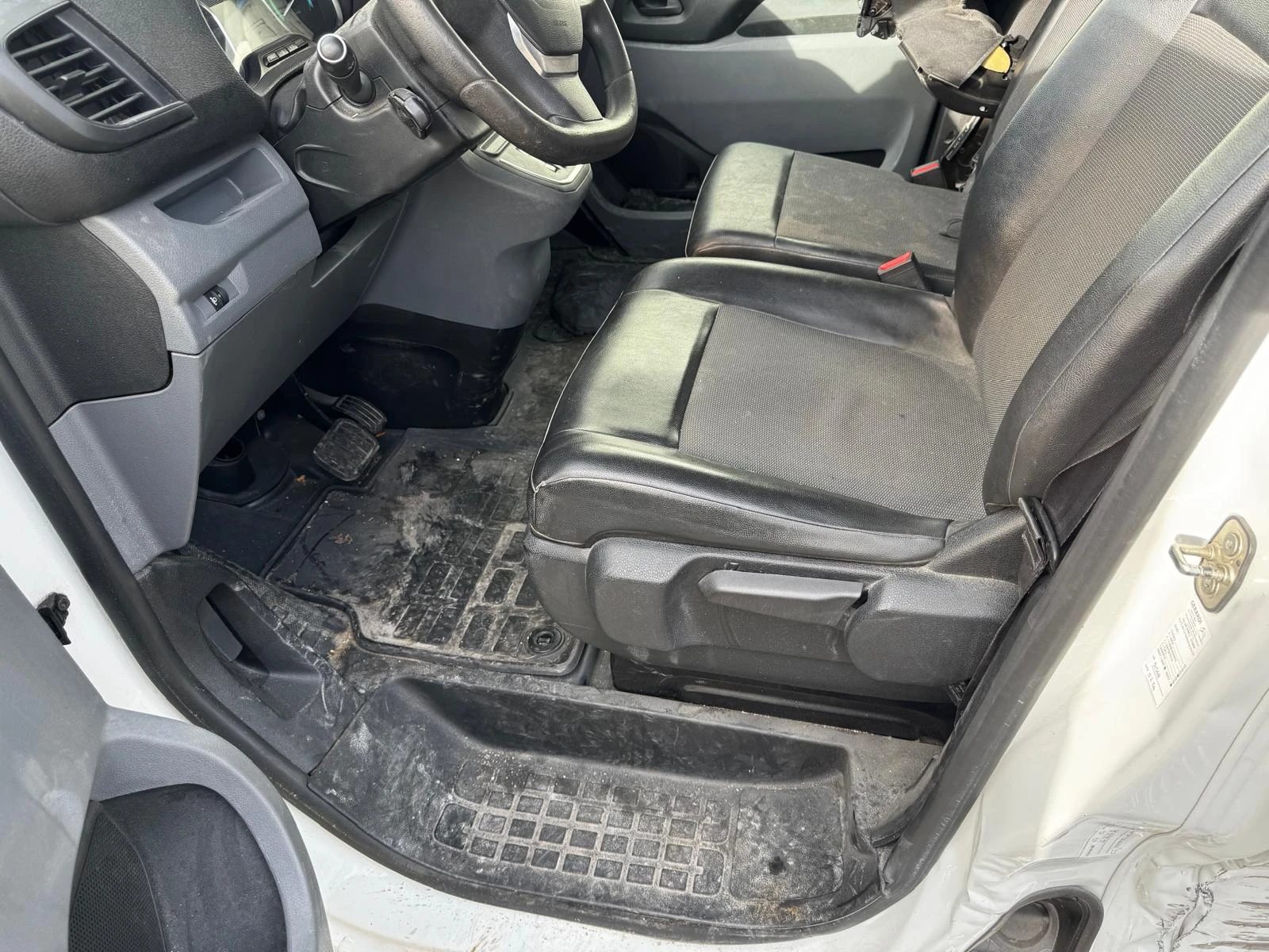 Citroen Jumpy ELETRIK 74, снимка 10 - Автомобили и джипове - 54928159