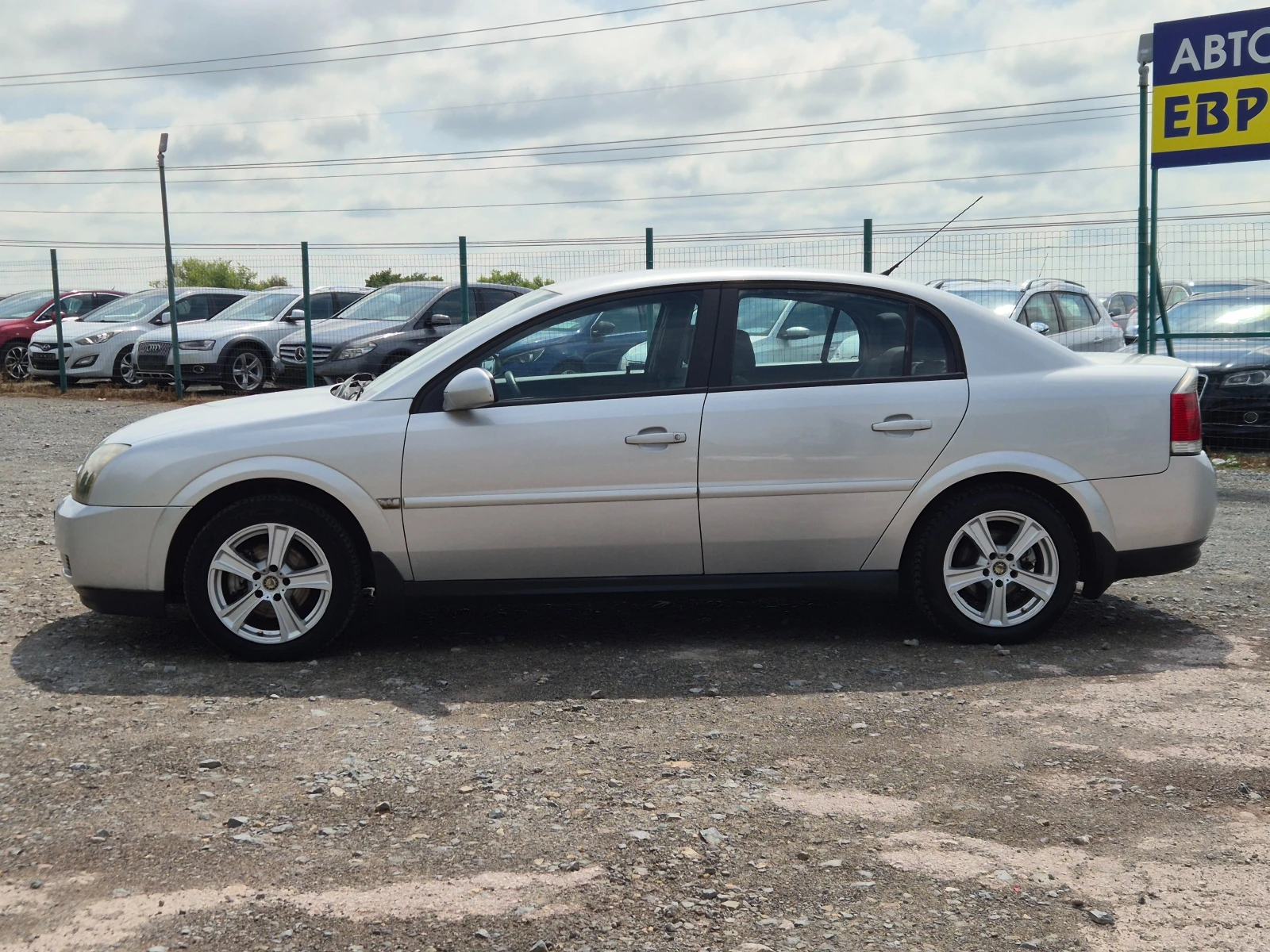 Opel Vectra 2.0DTI 100кс, снимка 2 - Автомобили и джипове - 55019088