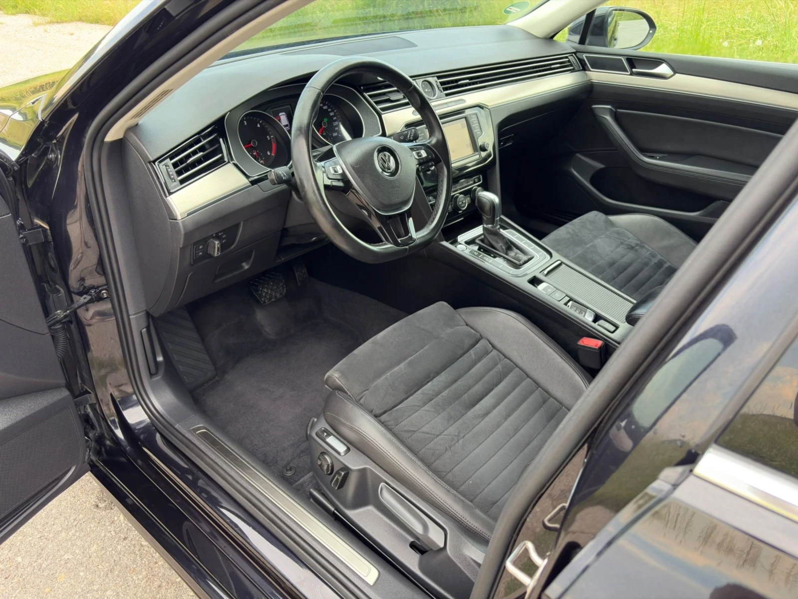 VW Passat 2.0 тди, 150 к.с. R-line, снимка 6 - Автомобили и джипове - 55051263