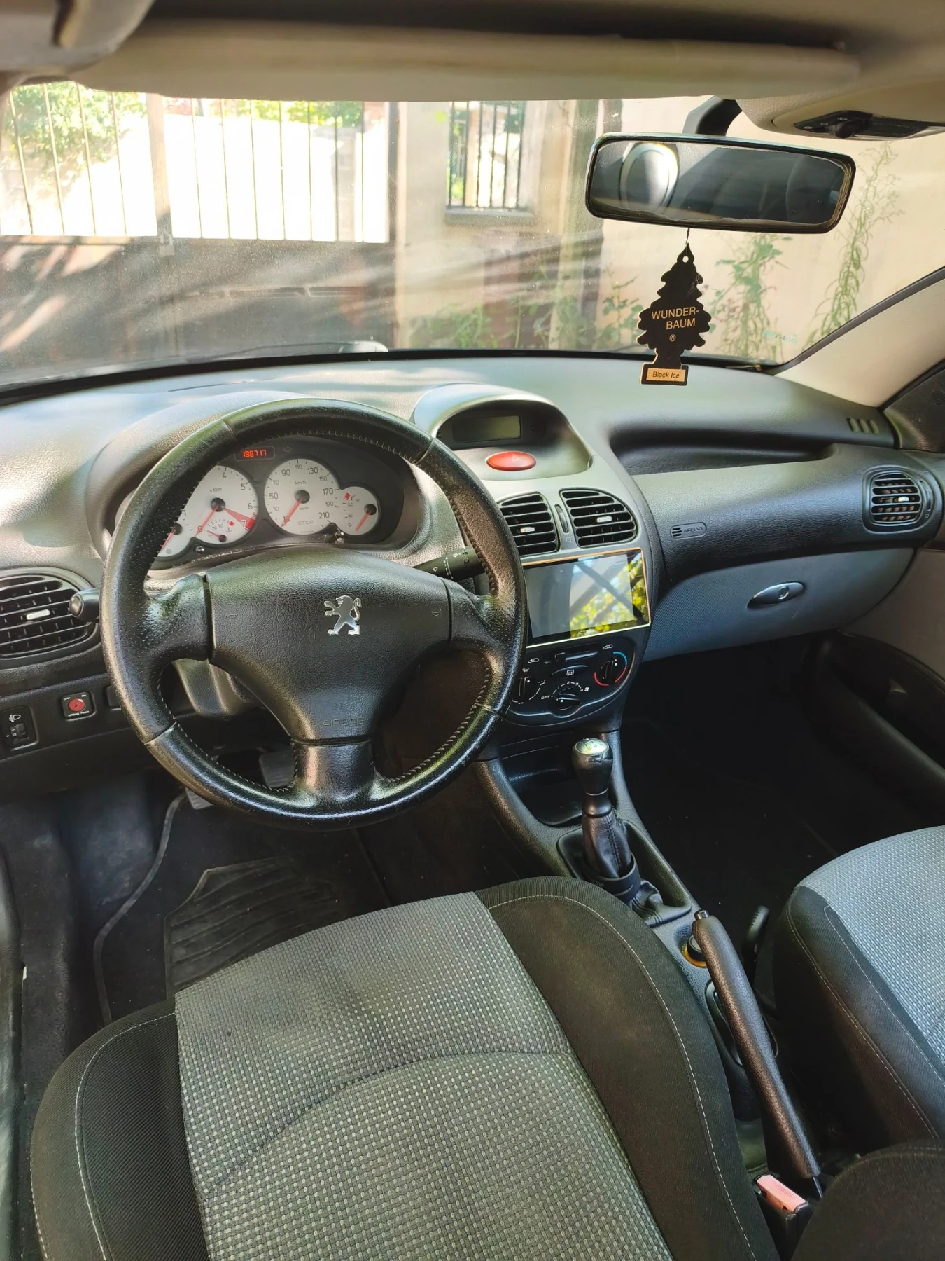 Peugeot 206 206 CC, снимка 11 - Автомобили и джипове - 55647074