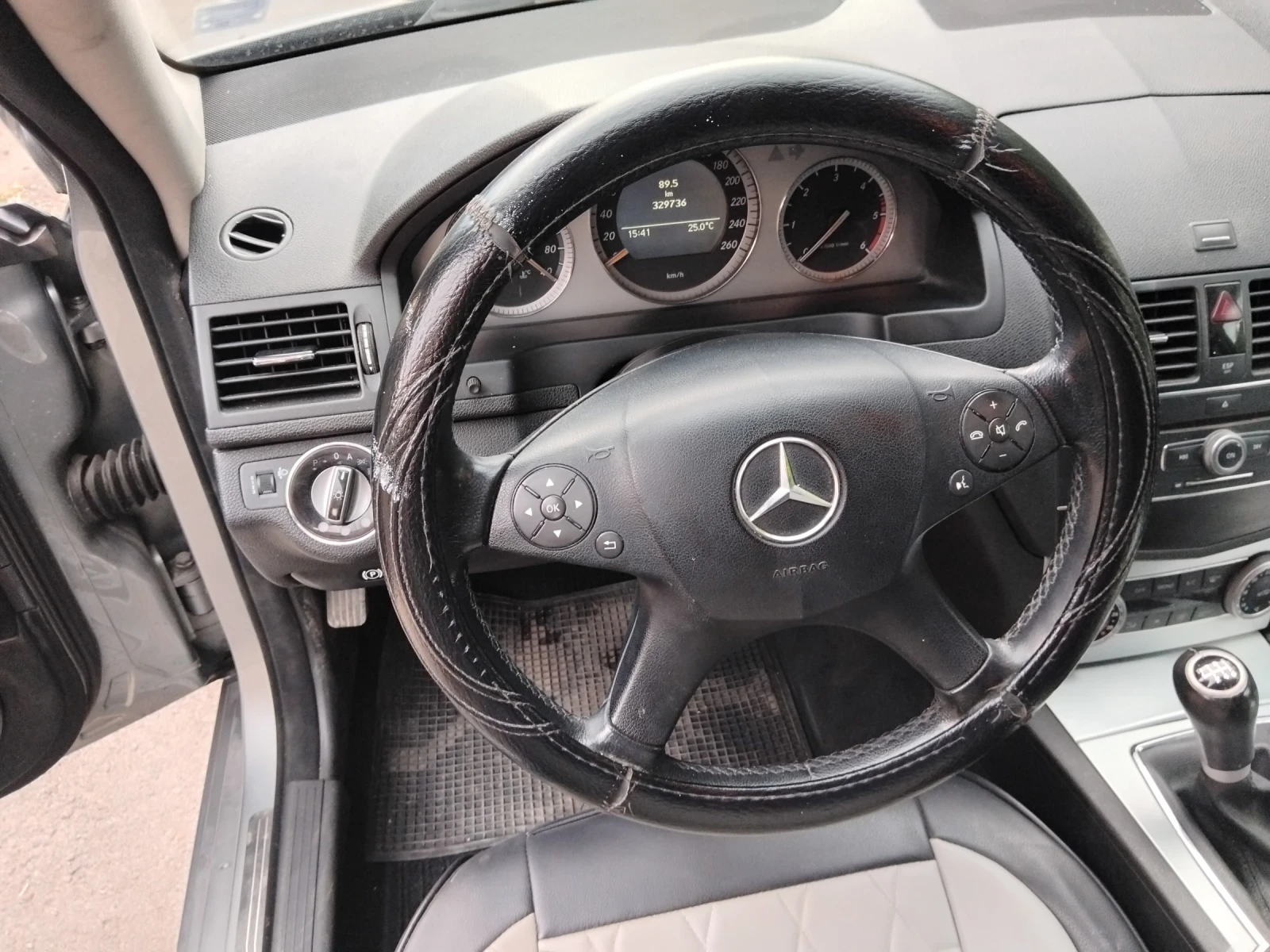 Mercedes-Benz C 220, снимка 10 - Автомобили и джипове - 55788822