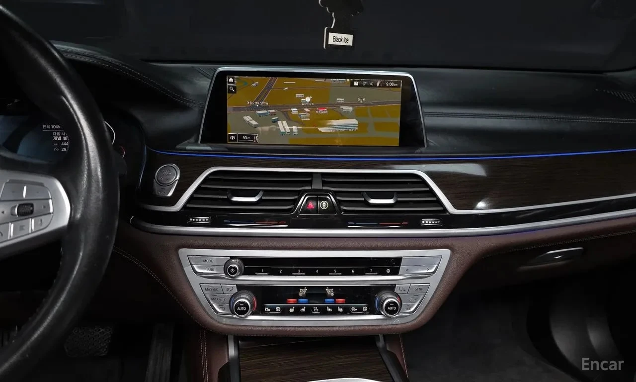 BMW 730 * 730d xDrive Design Pure Excellence * АВТОКРЕДИТ*, снимка 14 - Автомобили и джипове - 55978572