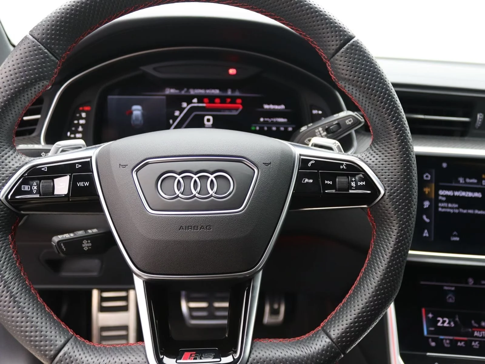 Audi Rs6 DYNAMIC / BLACK OPTIC / MATRIX / HUD/ B&O/ QUATTRO, снимка 9 - Автомобили и джипове - 56009811