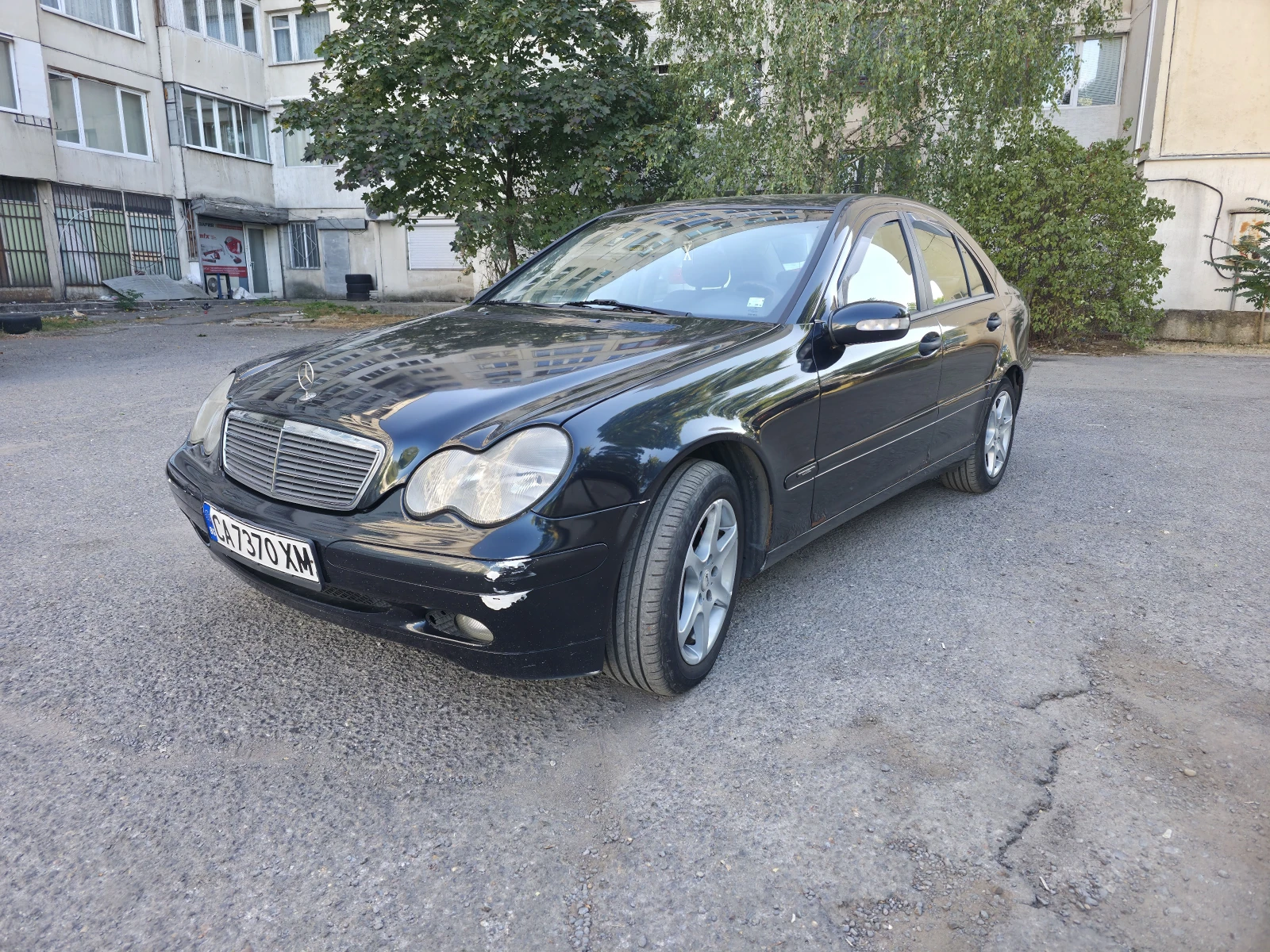 Mercedes-Benz C 220, снимка 11 - Автомобили и джипове - 56504568