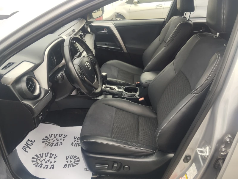 Toyota Rav4 2.5I HYBRID Нави Кожа Камера, снимка 6 - Автомобили и джипове - 47195894