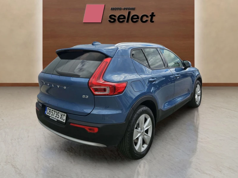 Volvo XC40 2.0, снимка 12 - Автомобили и джипове - 47943990