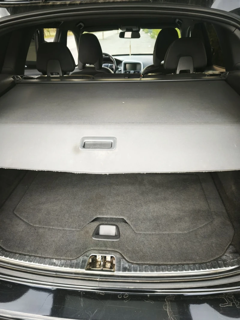 Volvo XC60 Един от най-обезопасените семейни автомобили., снимка 13 - Автомобили и джипове - 51954274