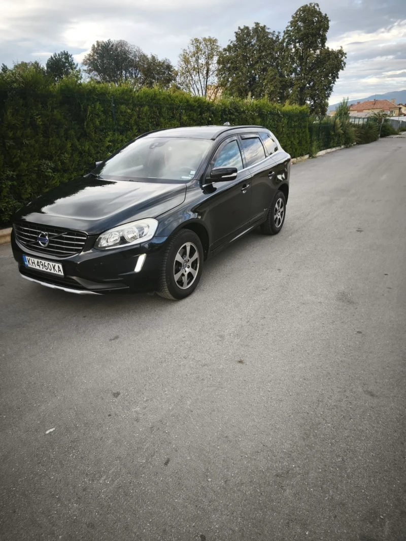 Volvo XC60 Един от най-обезопасените семейни автомобили., снимка 2 - Автомобили и джипове - 51954274