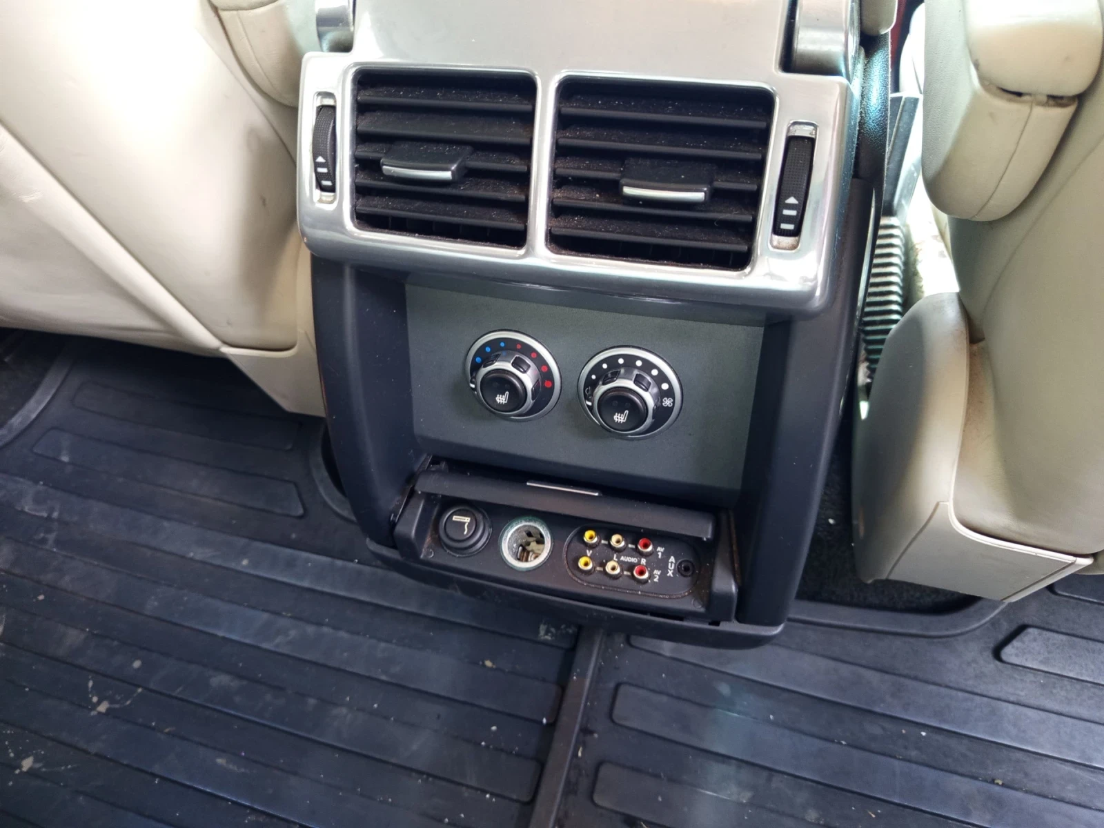 Land Rover Range rover 3.6 V8 diesel - изображение 9