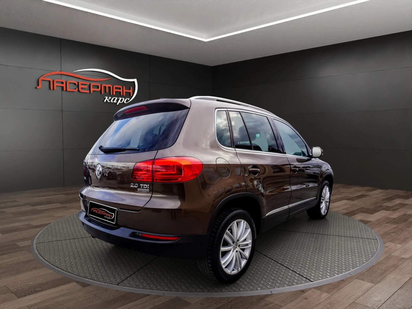 VW Tiguan 2.0TDI 4MOTION DSG PANO SPORT & STYLE - изображение 3