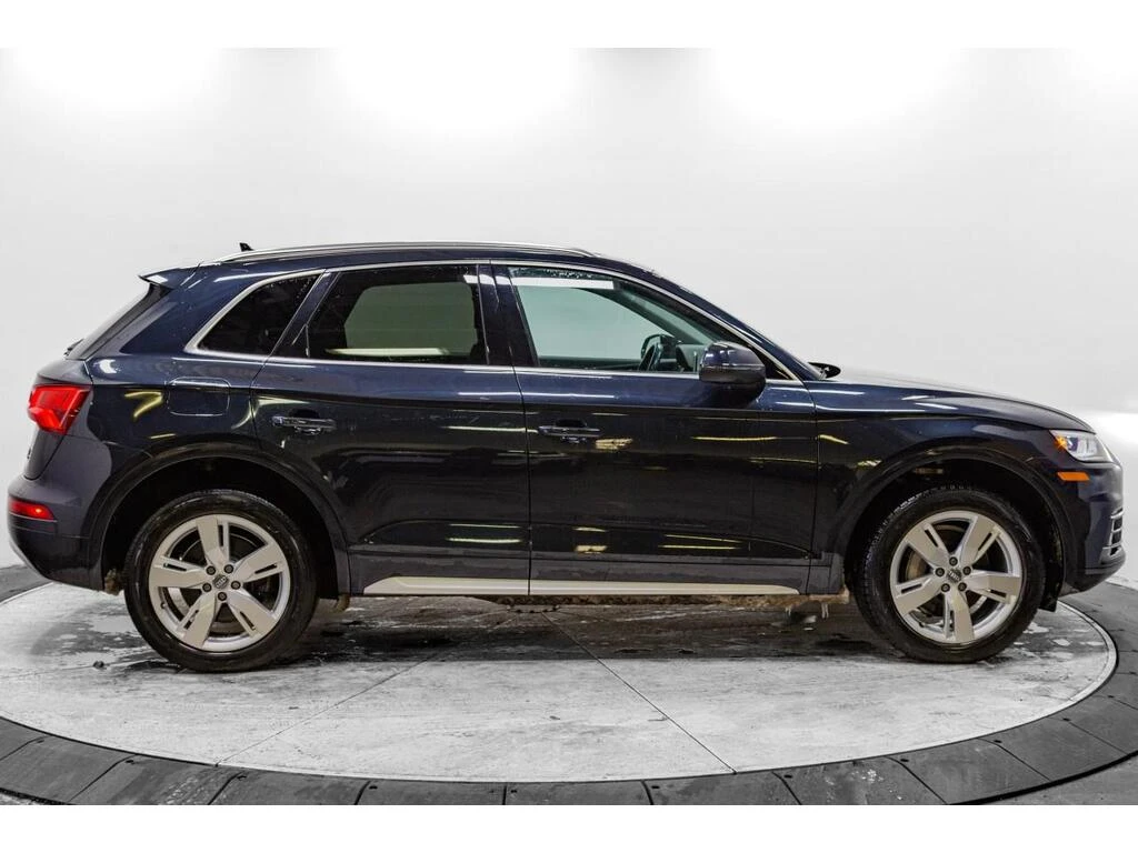 Audi Q5 PRESTIGE| 360 KAMЕРИ| АМБИЕНТ| ПАНОРАМА| CARFAX, снимка 7 - Автомобили и джипове - 53872707