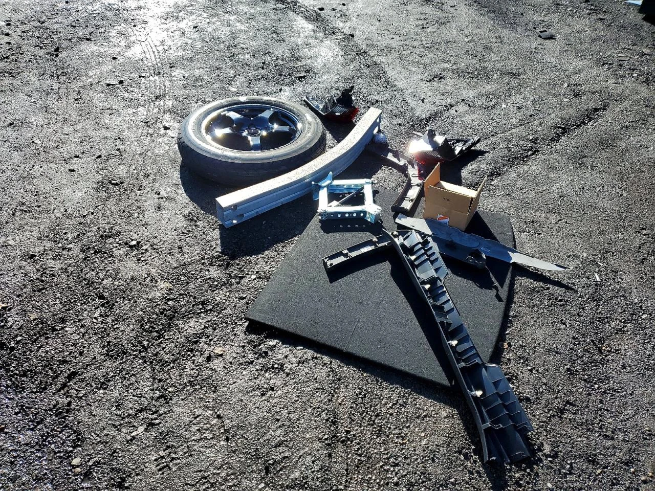 Toyota Rav4 2.5l Xle Premium, снимка 13 - Автомобили и джипове - 54093458