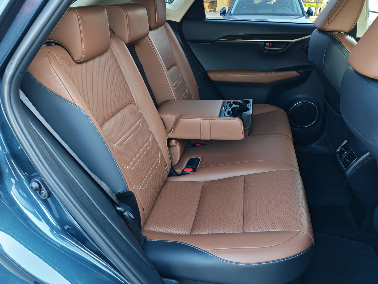 Lexus NX 300h TRIPLE-BEAM LED/�������/���������/������/160000��. | Mobile.bg � ����������� 14