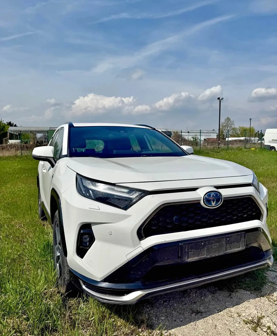 Toyota Rav4 Hybrid, снимка 2 - Автомобили и джипове - 54415923