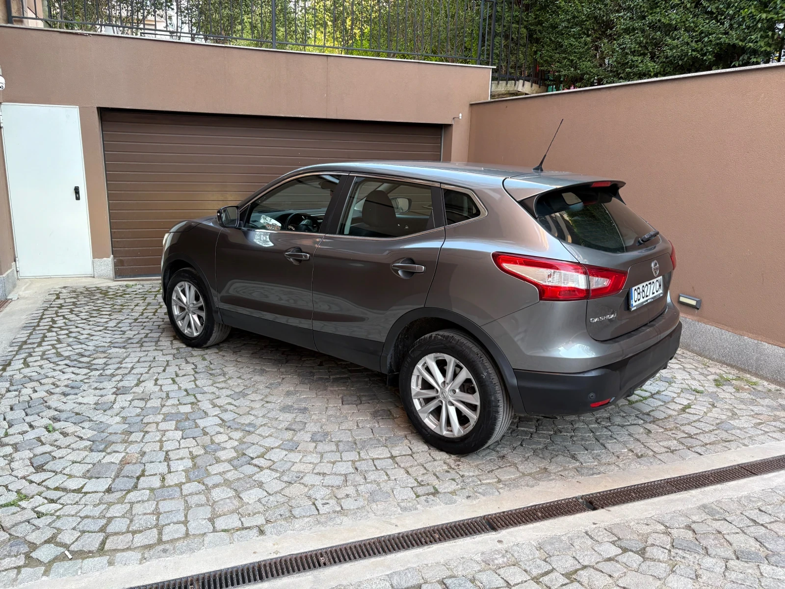 Nissan Qashqai 1.2 DiG-T (115 кс) , снимка 4 - Автомобили и джипове - 54555755