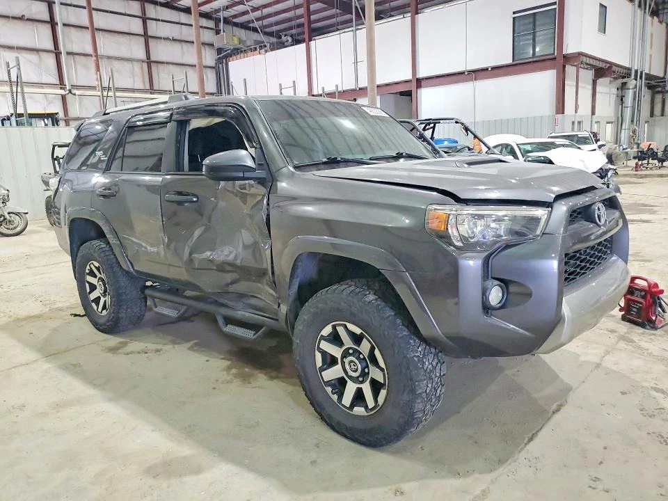 Toyota 4runner, снимка 4 - Автомобили и джипове - 54656133