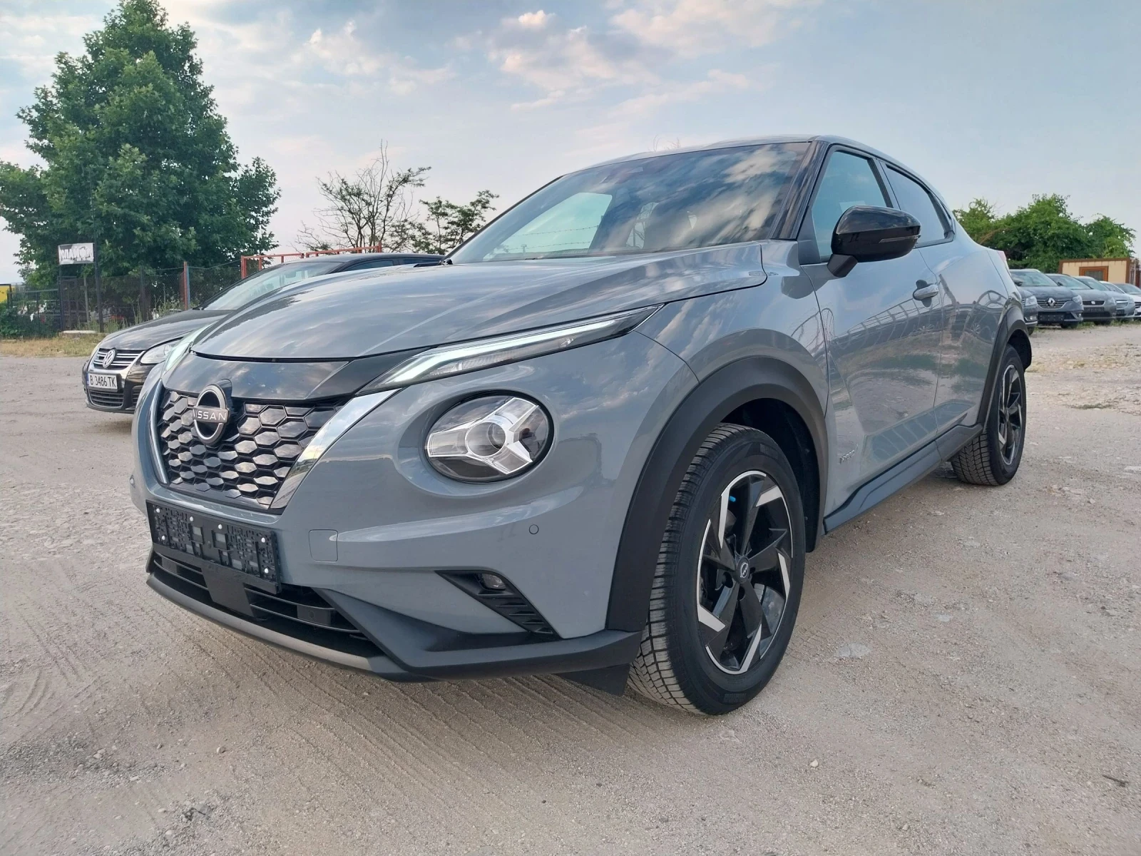 Nissan Juke 1.6 HIBRID N-Conecta, снимка 1 - Автомобили и джипове - 55127636