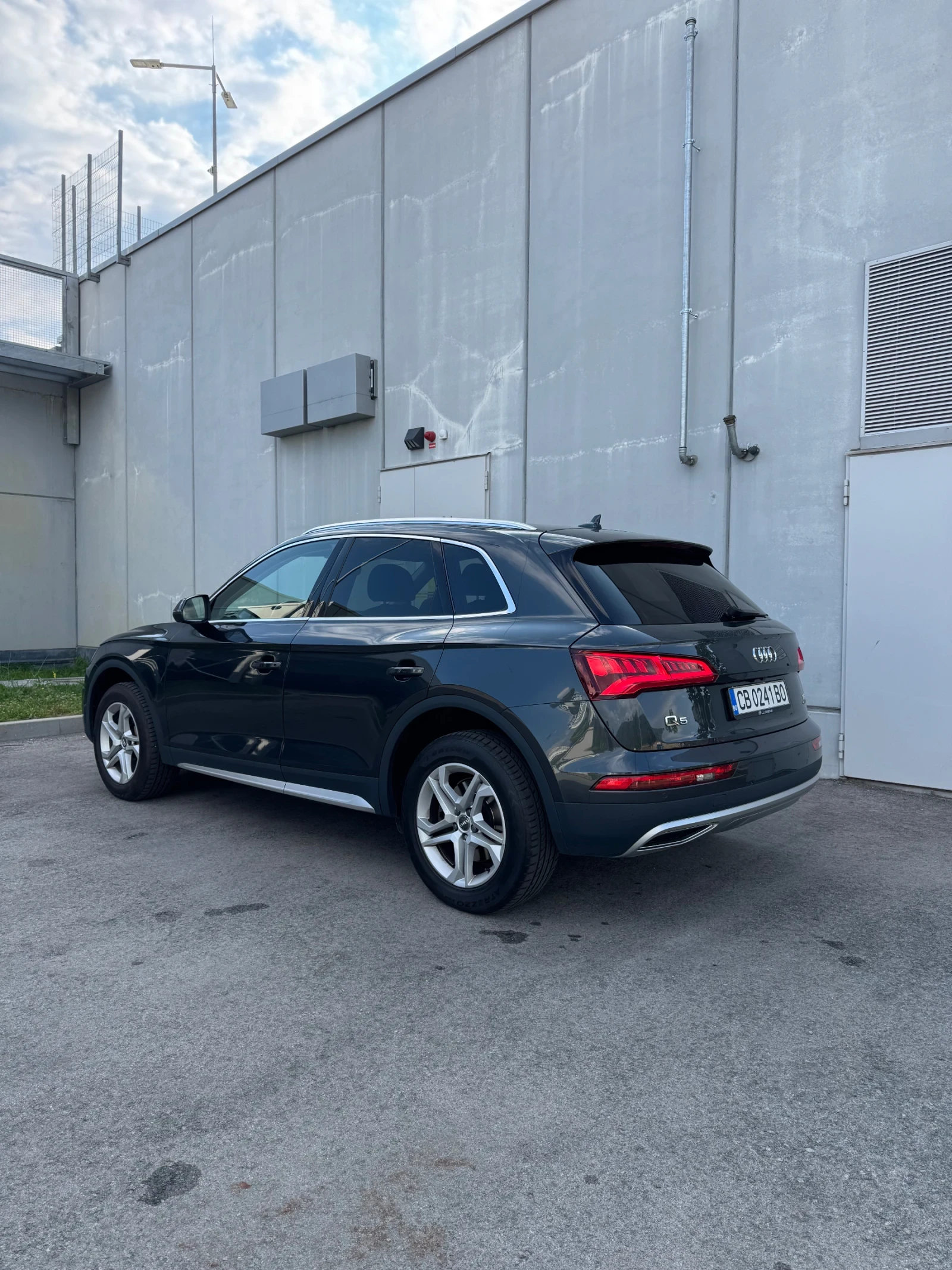 Audi Q5 40TDI, снимка 6 - Автомобили и джипове - 55151402