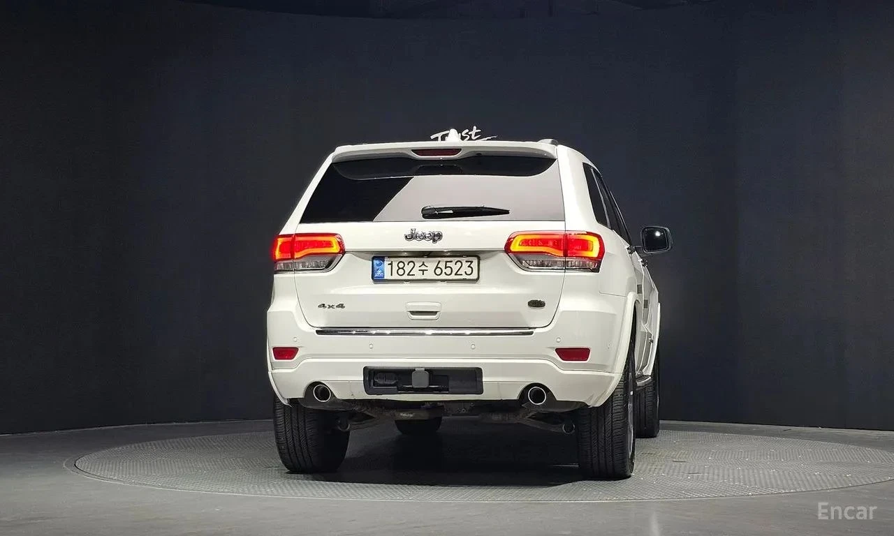 Jeep Grand cherokee 3.6 Pentastar* Overland* 4x4* Обдухване, снимка 4 - Автомобили и джипове - 55216923