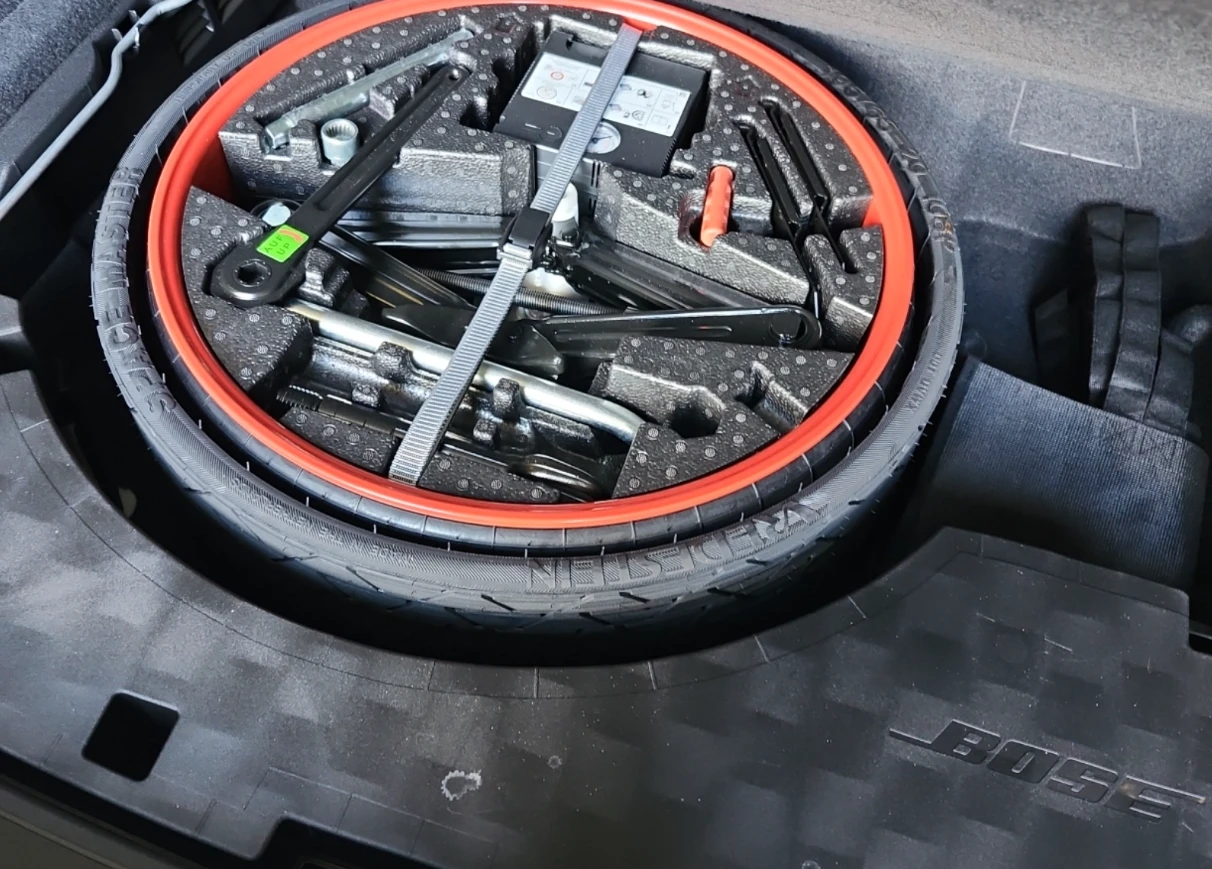 Porsche Cayenne V8 Twin-Turbo* GTS* V8* Sport* Chrono* , снимка 14 - Автомобили и джипове - 55224663