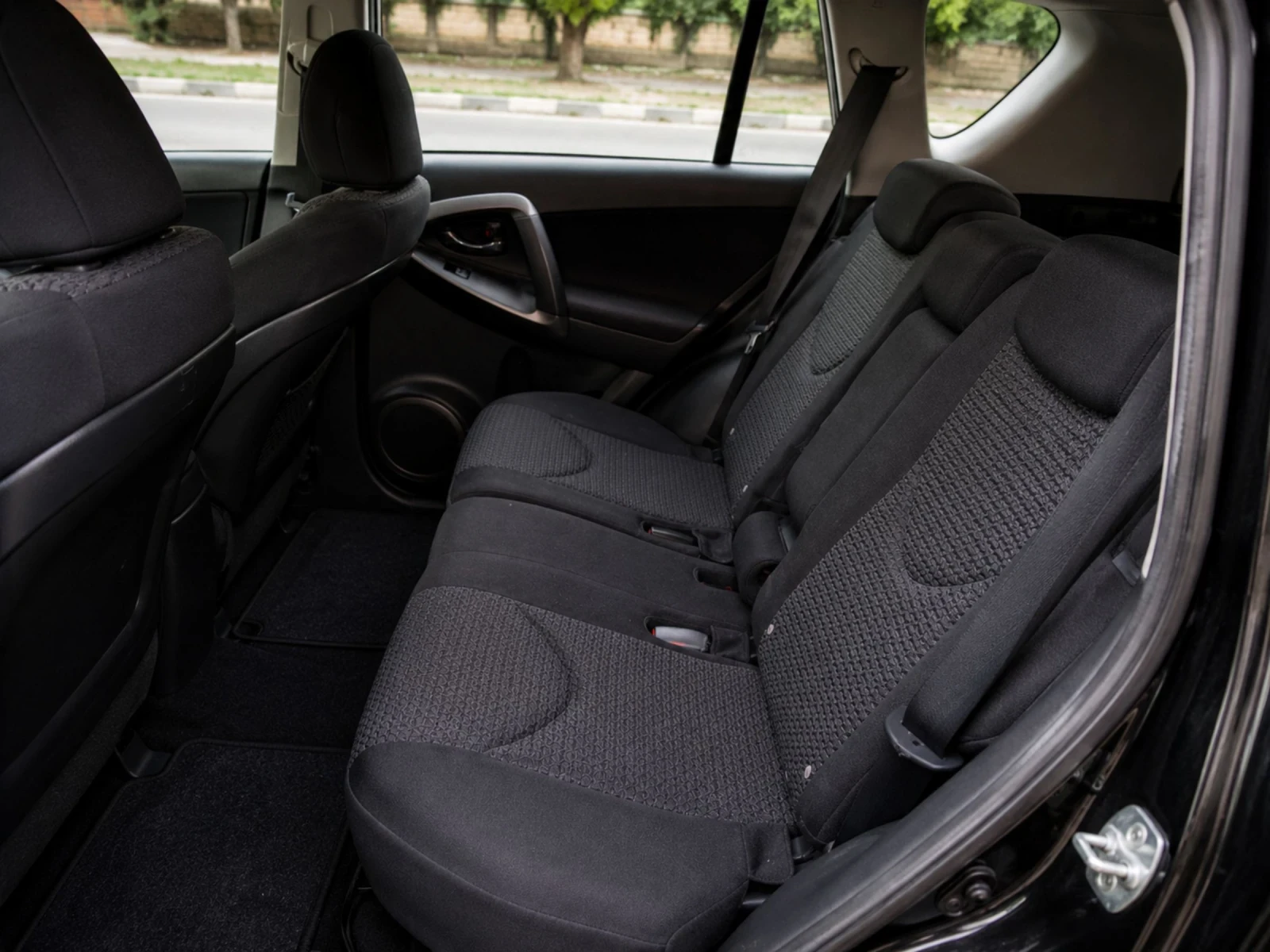Toyota Rav4 | Mobile.bg � ����������� 4
