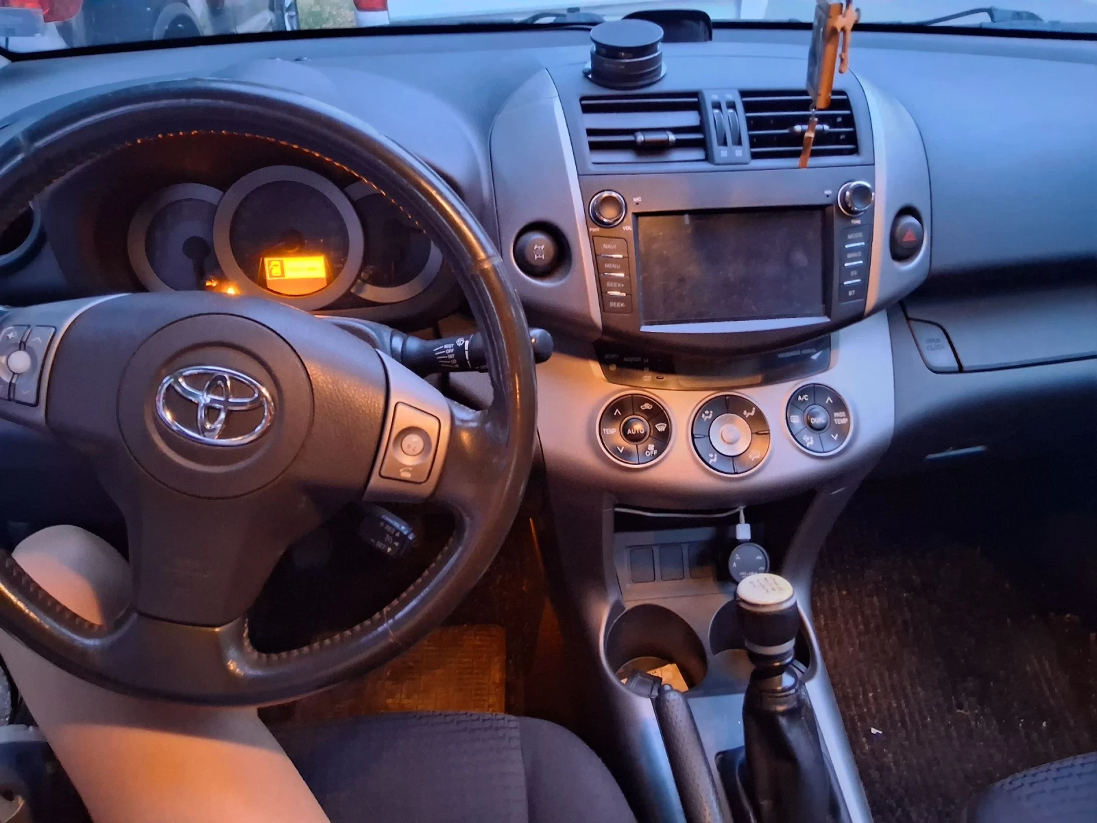 Toyota Rav4, снимка 7 - Автомобили и джипове - 55371289