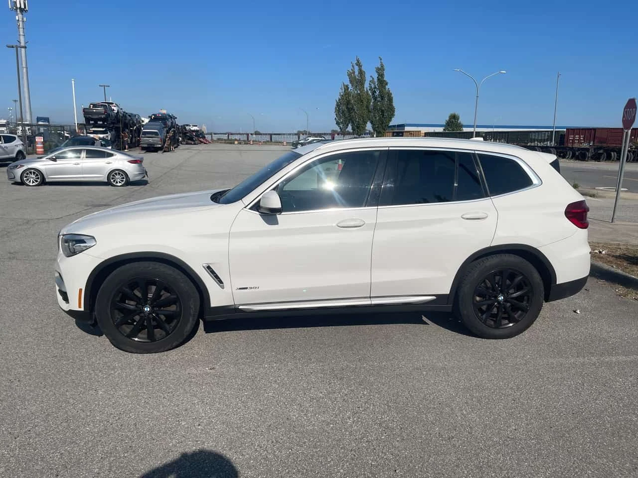BMW X3  xDrive30i / CARFAX / АВТОКРЕДИТ , снимка 2 - Автомобили и джипове - 55538755