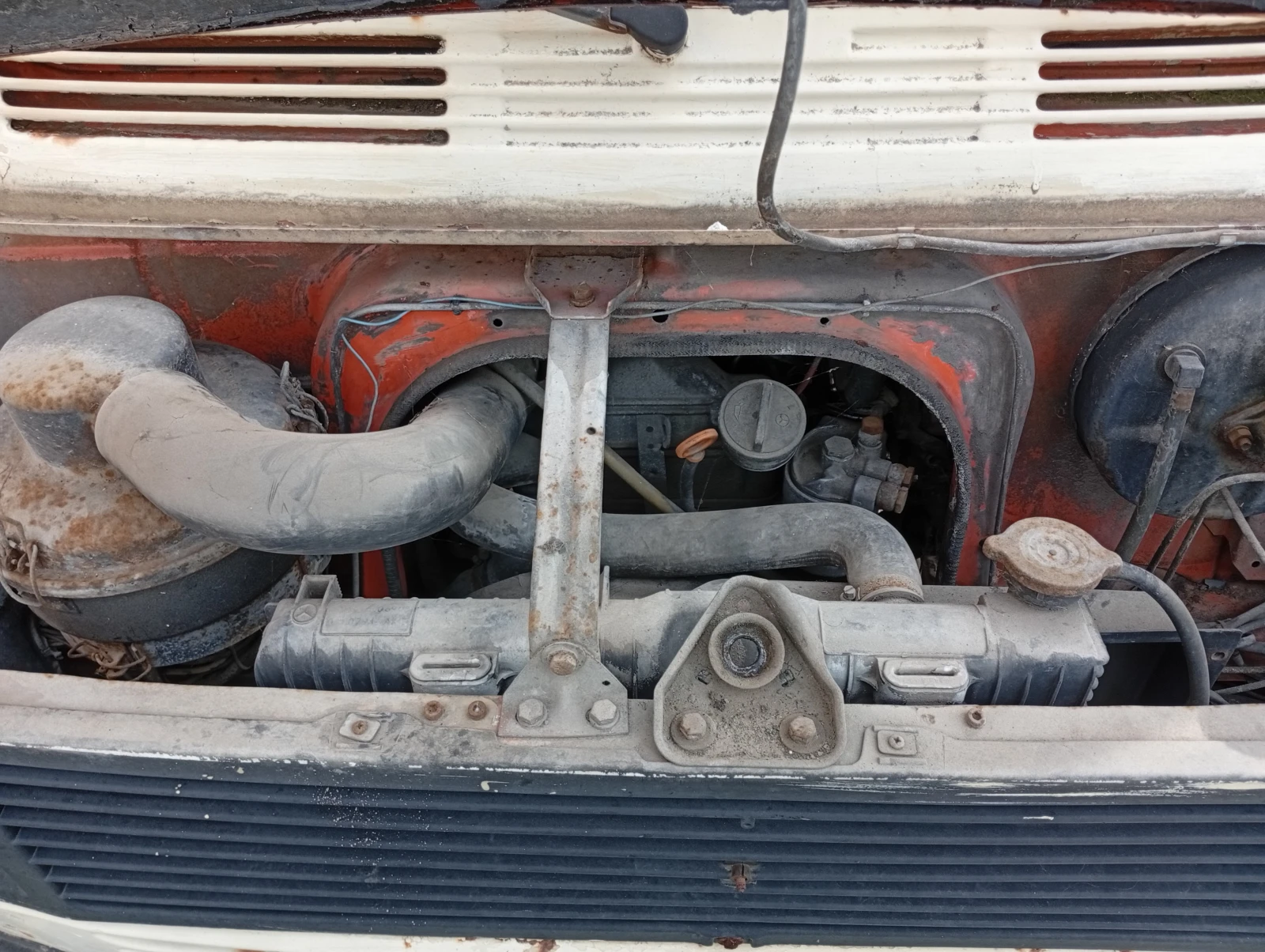 Mercedes-Benz 207 207 OM615/OM616, снимка 8 - Бусове и автобуси - 54014792