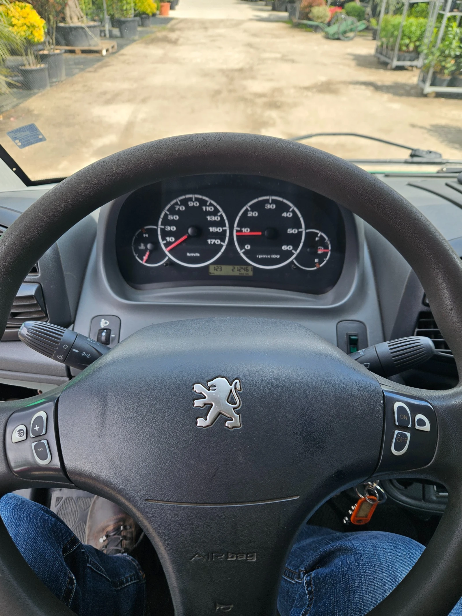 Peugeot Boxer 2.8JTD, снимка 14 - Бусове и автобуси - 54391326
