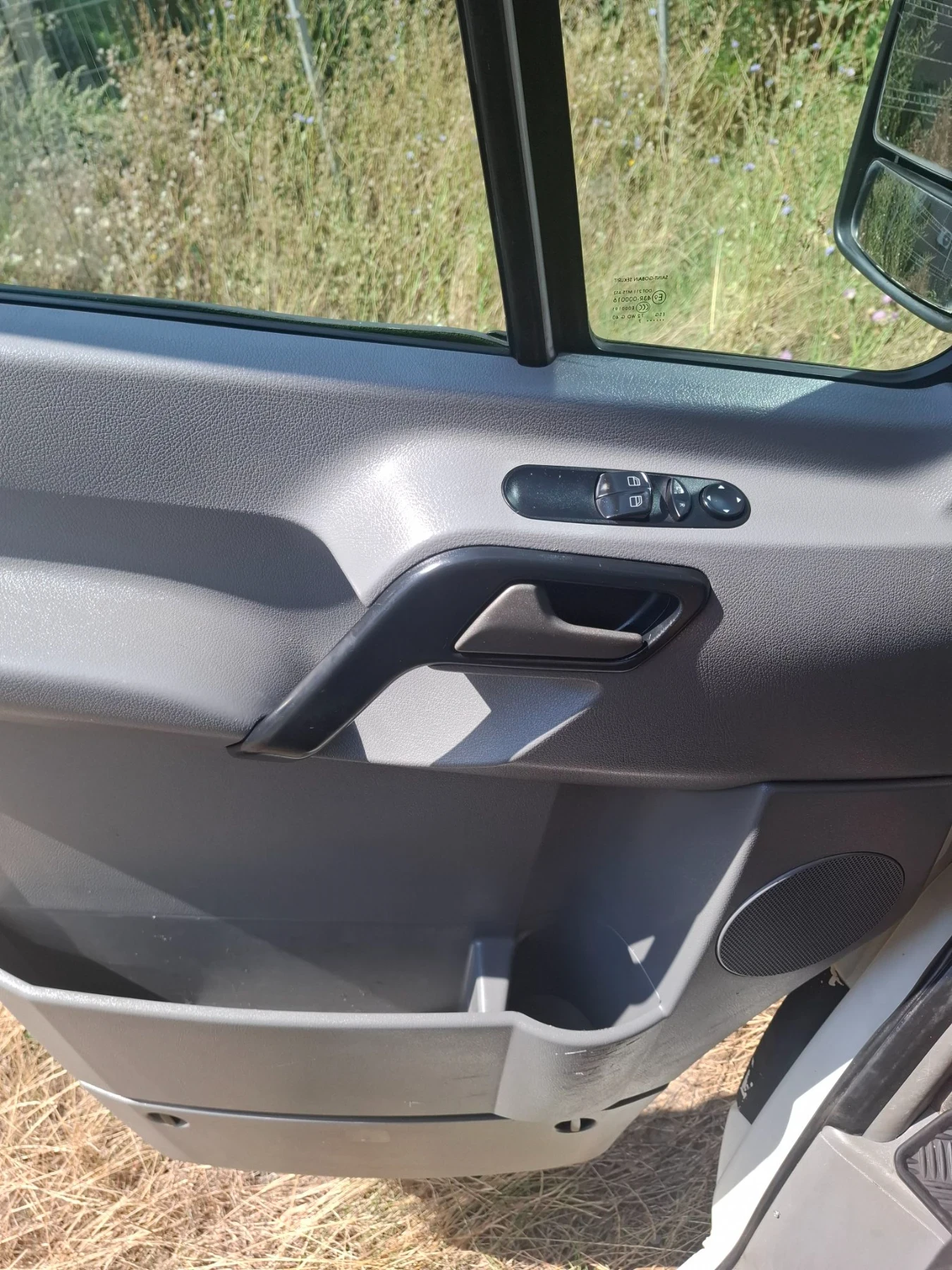 VW Crafter, снимка 9 - Бусове и автобуси - 55656920