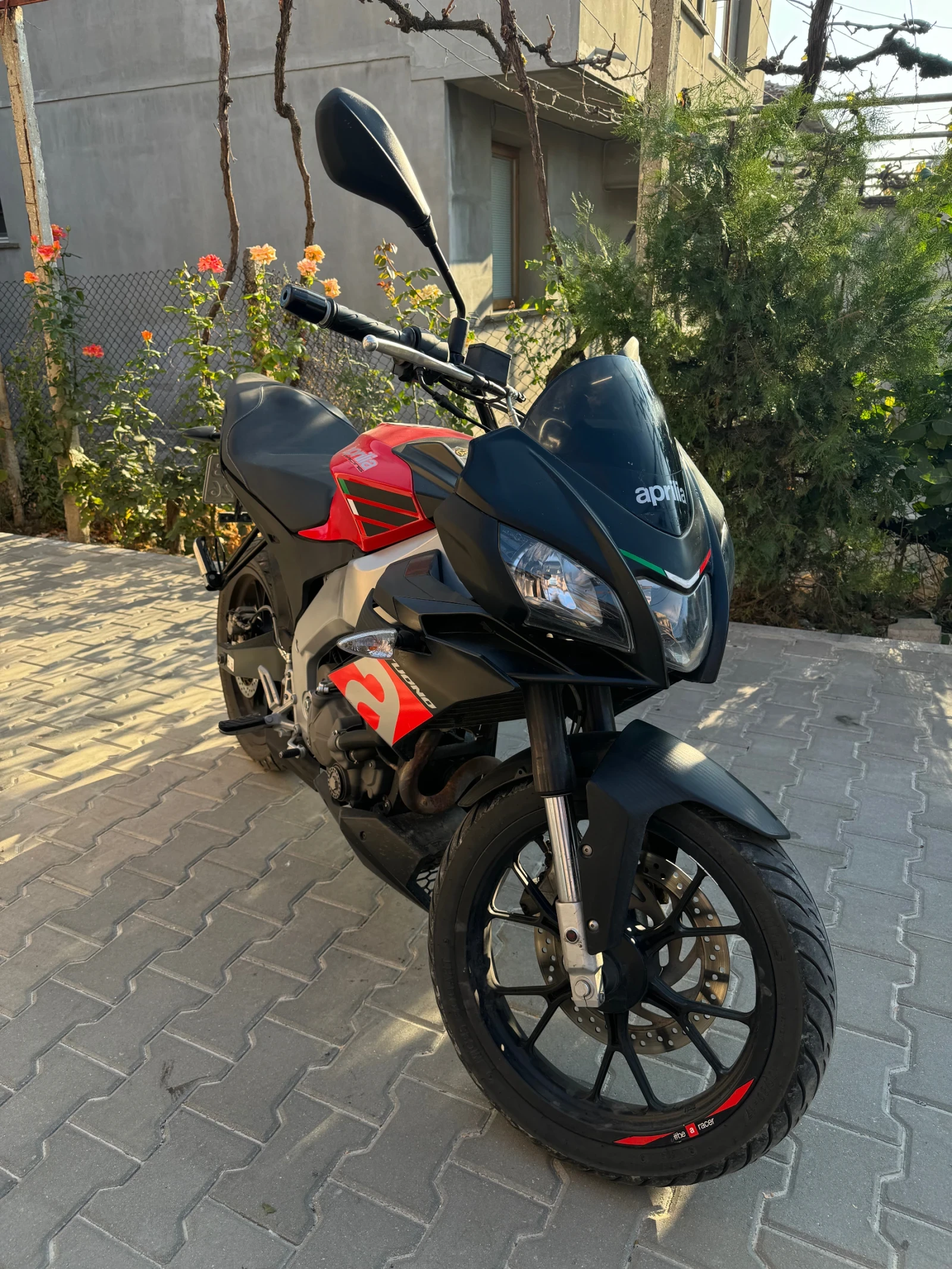 Aprilia Tuono 125 ABS - изображение 2