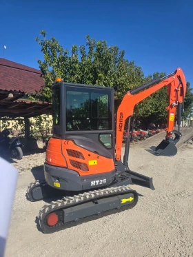Багер FIAT Hitachi 2.5 тон, с Kubota двигател, снимка 3