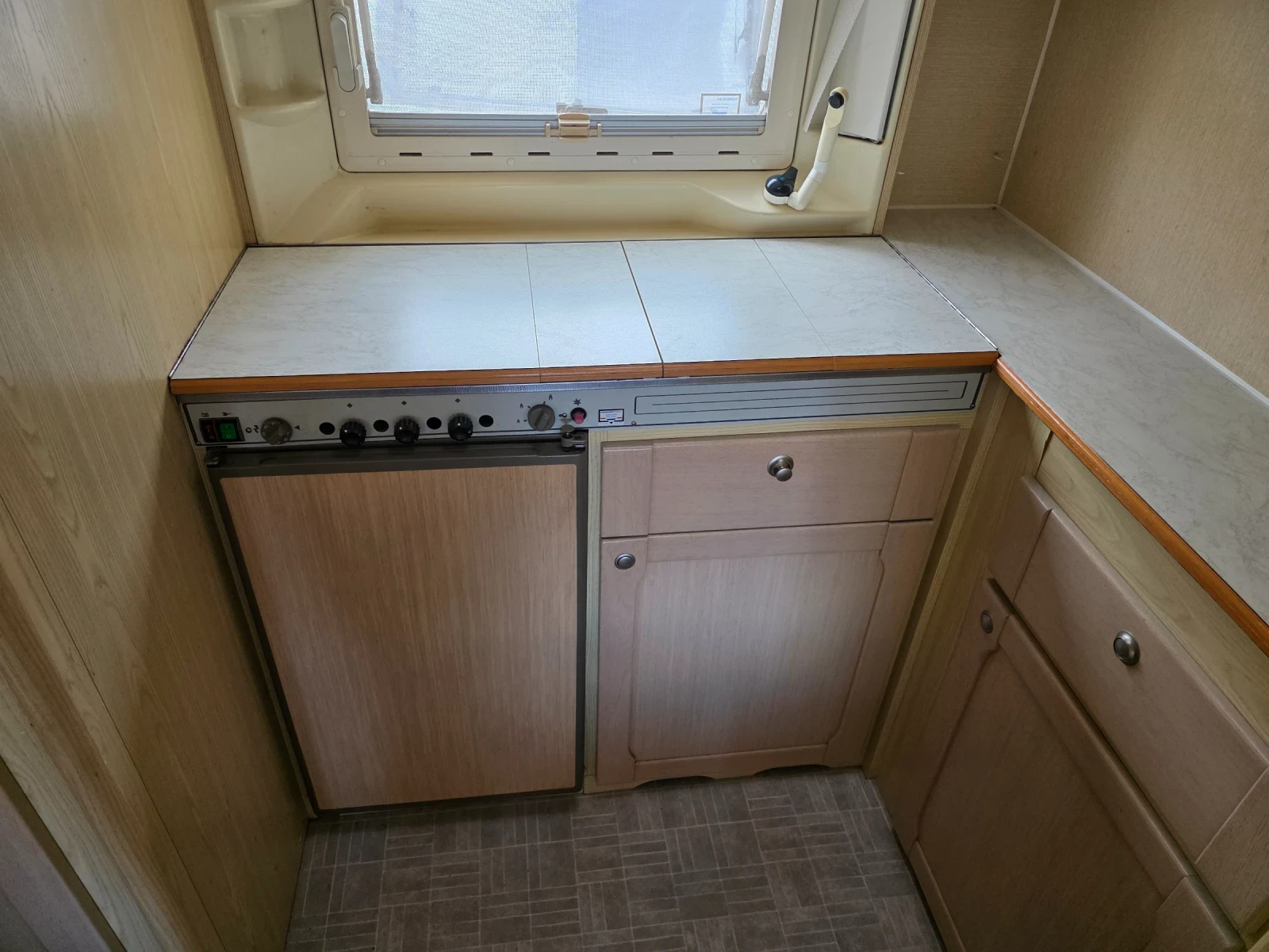  ABI HOME CAR 380 WC | Mobile.bg   12