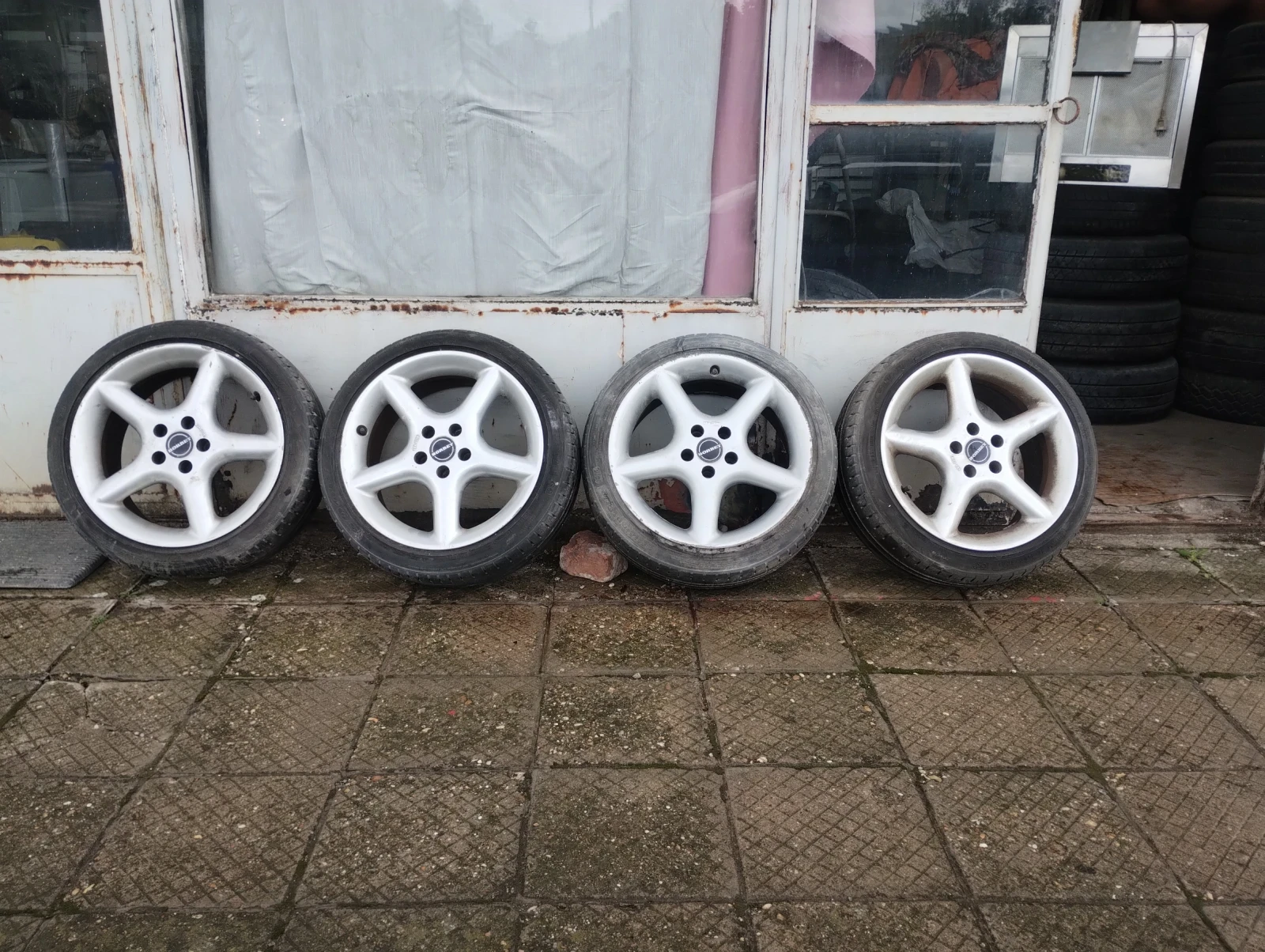 Гуми с джанти  195/45R16